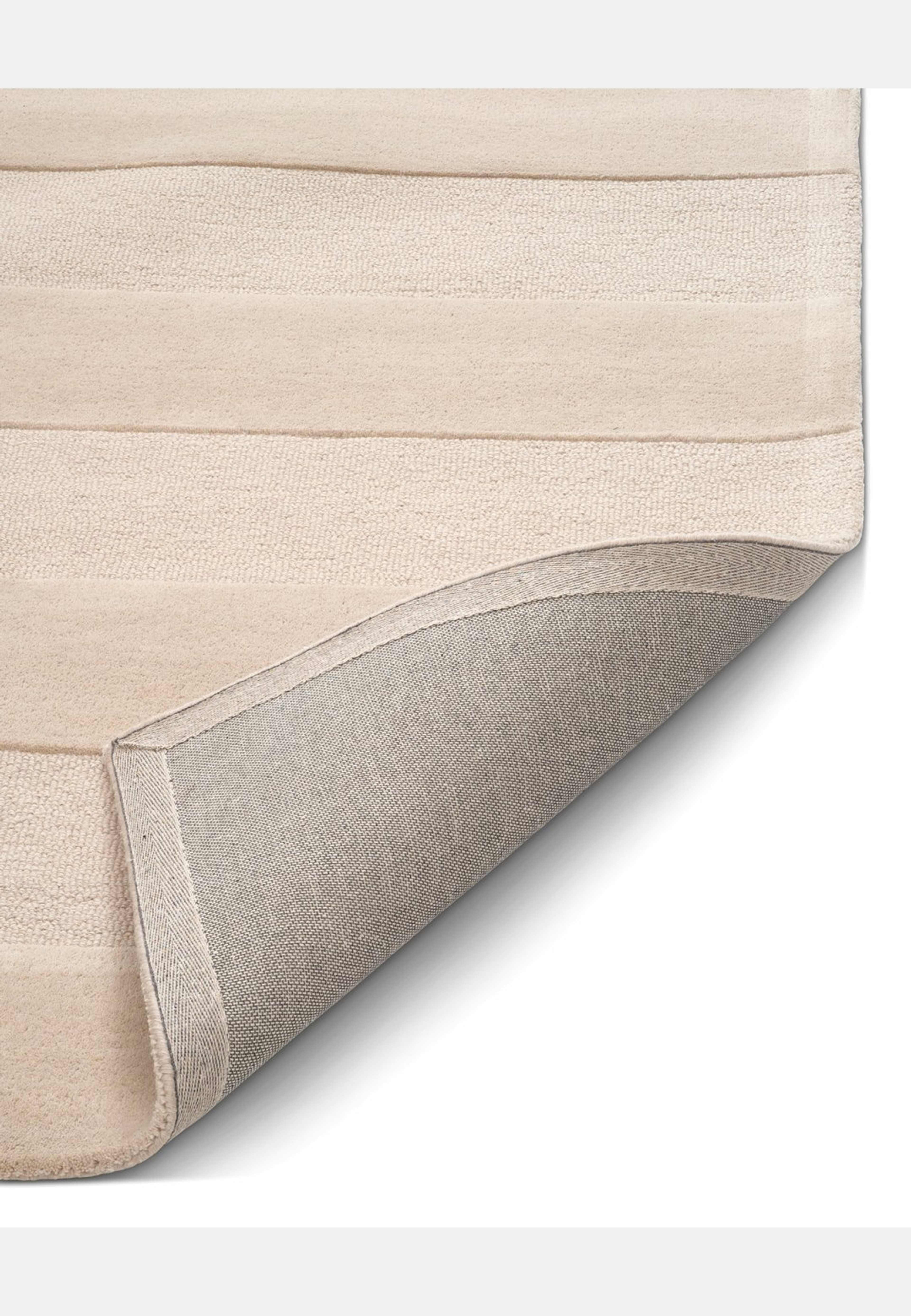 Matta Stripe Boucle, från Classic Collection, i färgen beige. Klicka för att öppna bilden i stort format