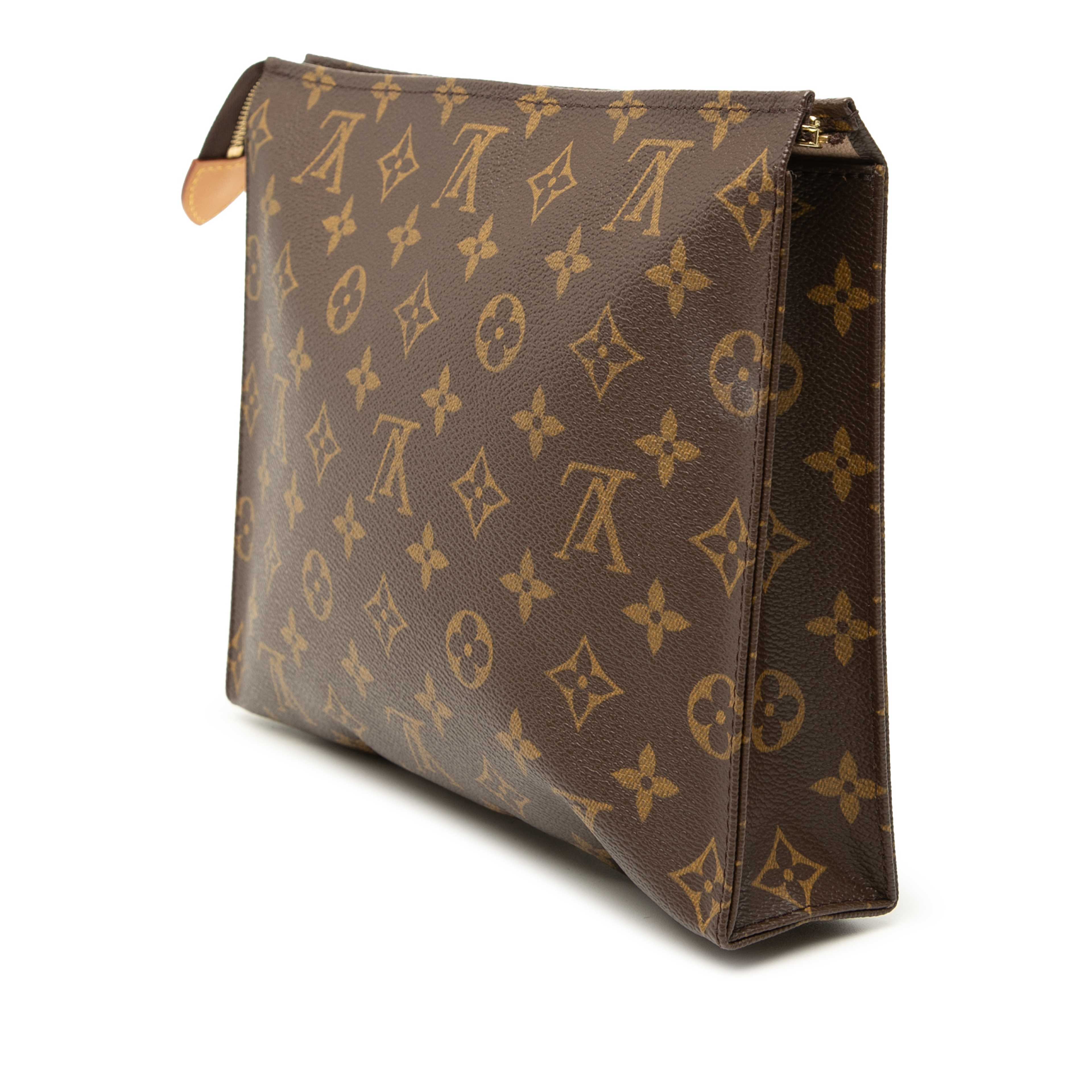 Louis Vuitton Monogram Toiletry Pouch 26, från Luxclusif, i färgen brown. Klicka för att öppna bilden i stort format