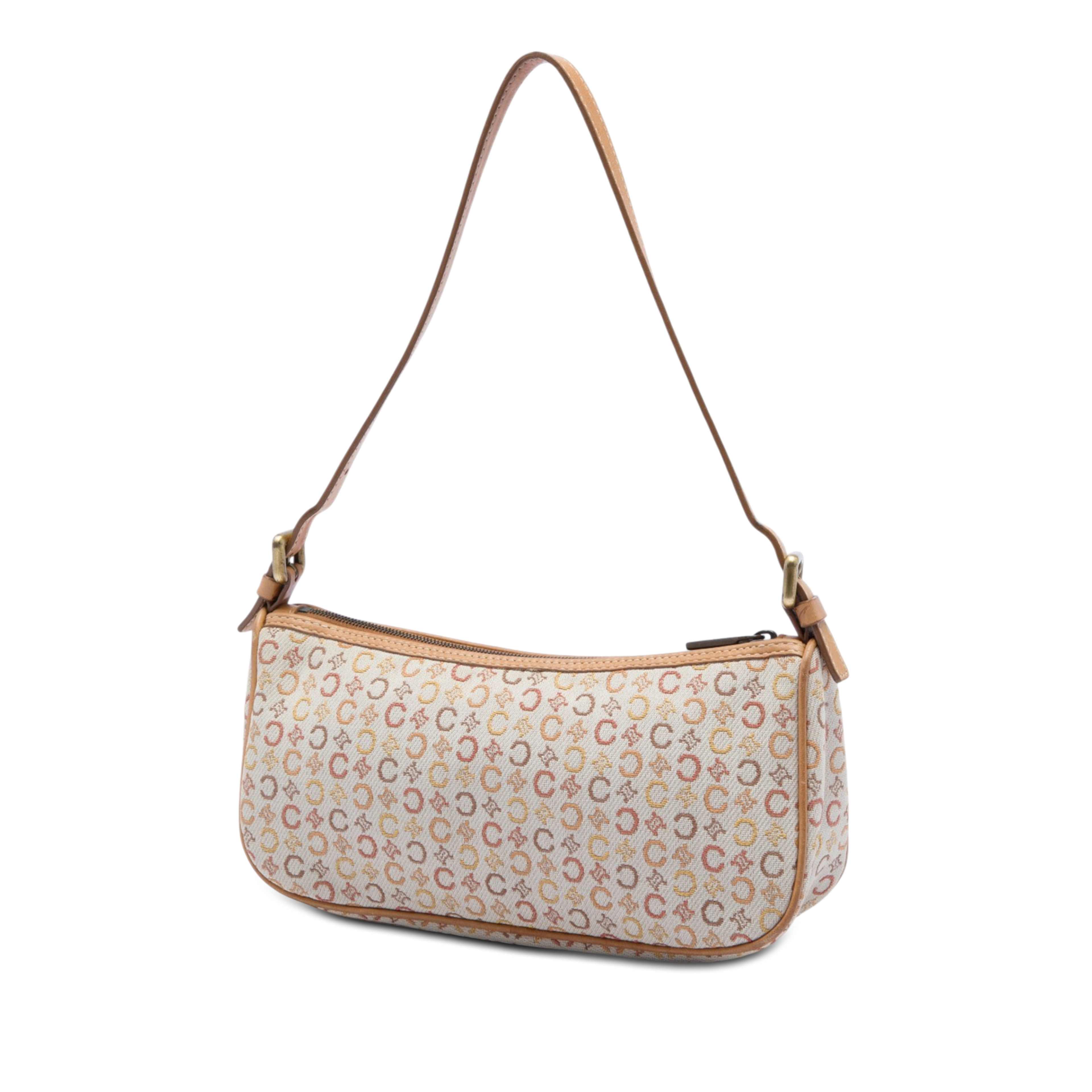 Celine C Macadam Canvas Shoulder Bag, från Luxclusif, i färgen brun. Klicka för att öppna bilden i stort format
