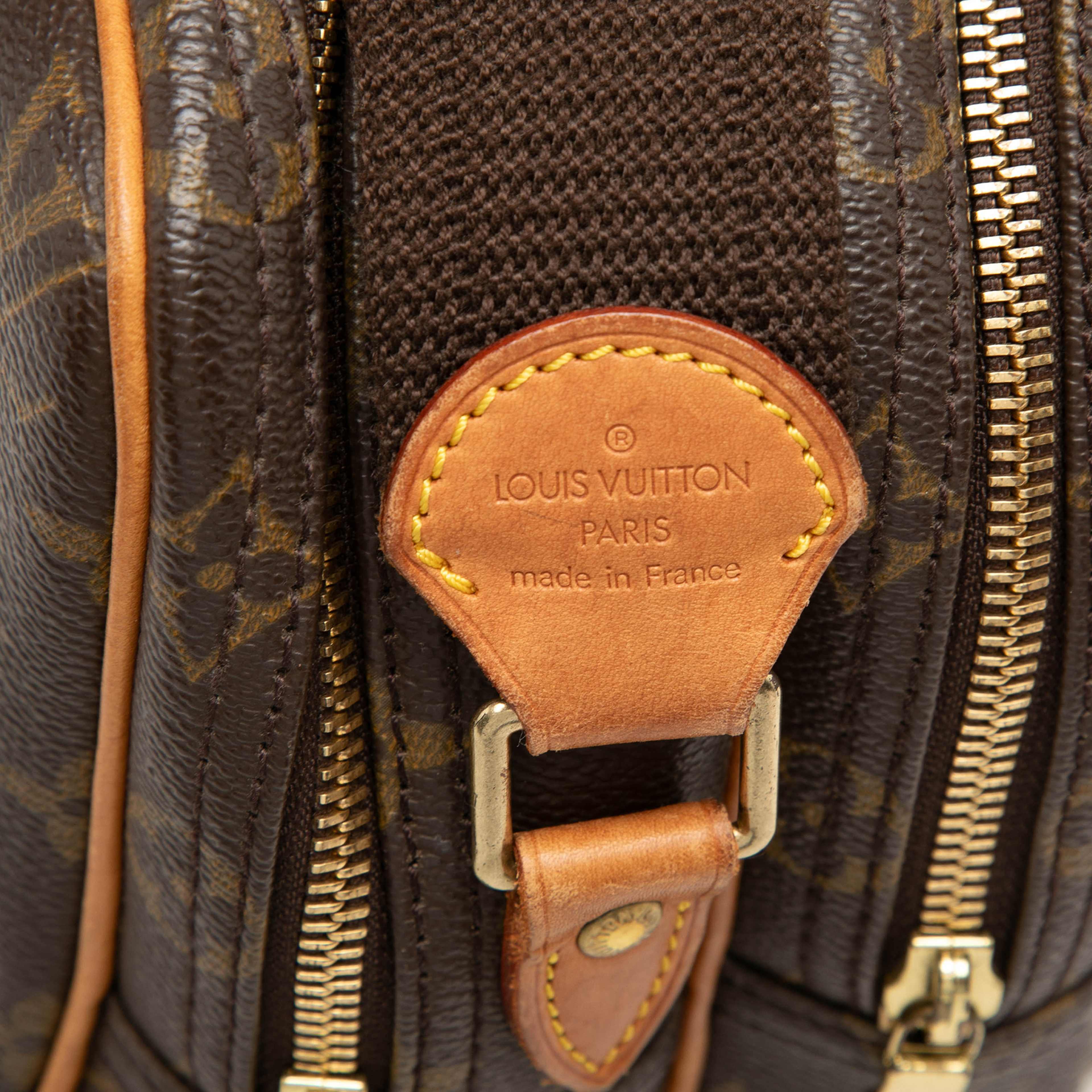 Louis Vuitton Monogram Reporter Pm, från Luxclusif, i färgen brun. Klicka för att öppna bilden i stort format