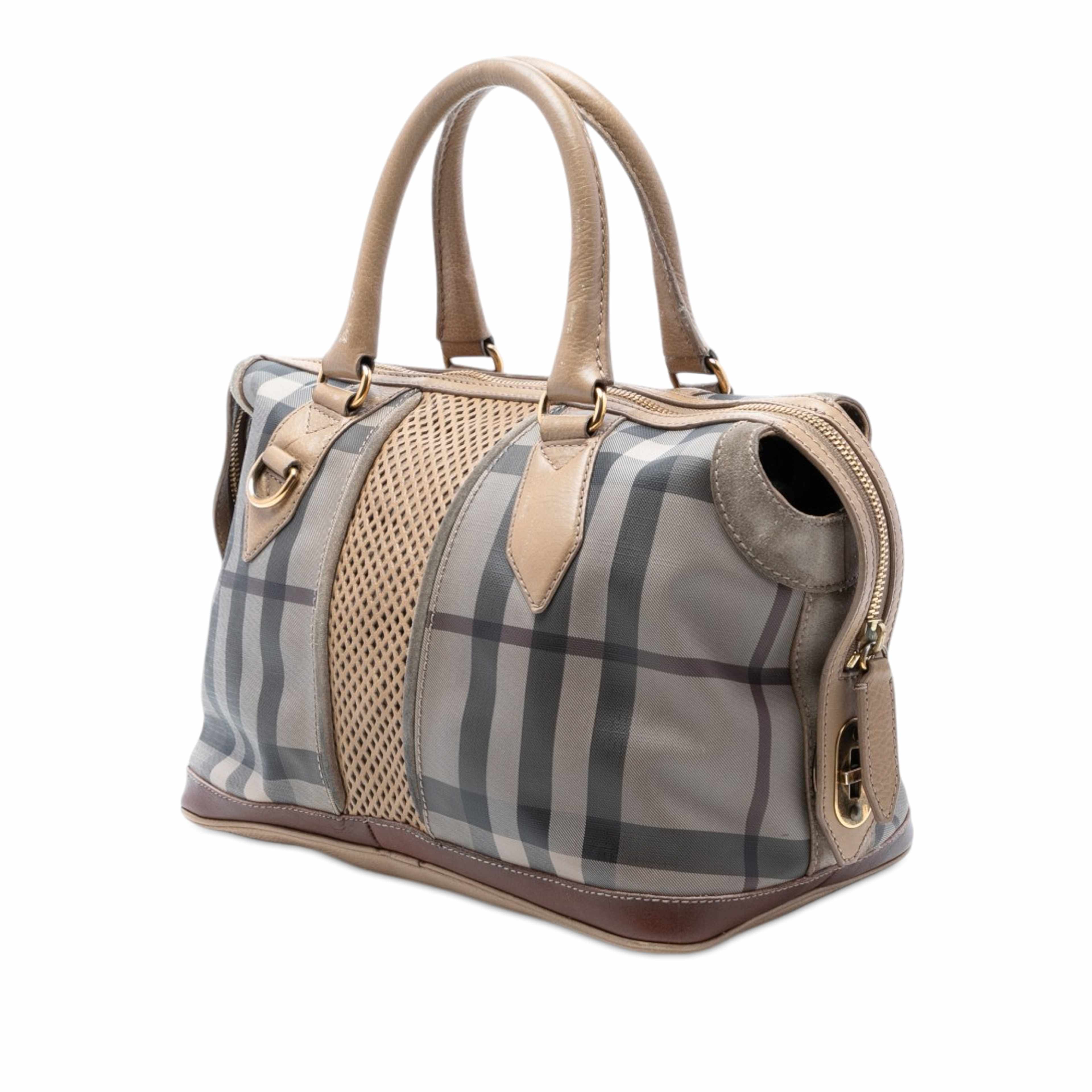 Burberry Smoke Check Coated Canvas Gilmoure Satchel, från Luxclusif, i färgen gray. Klicka för att öppna bilden i stort format