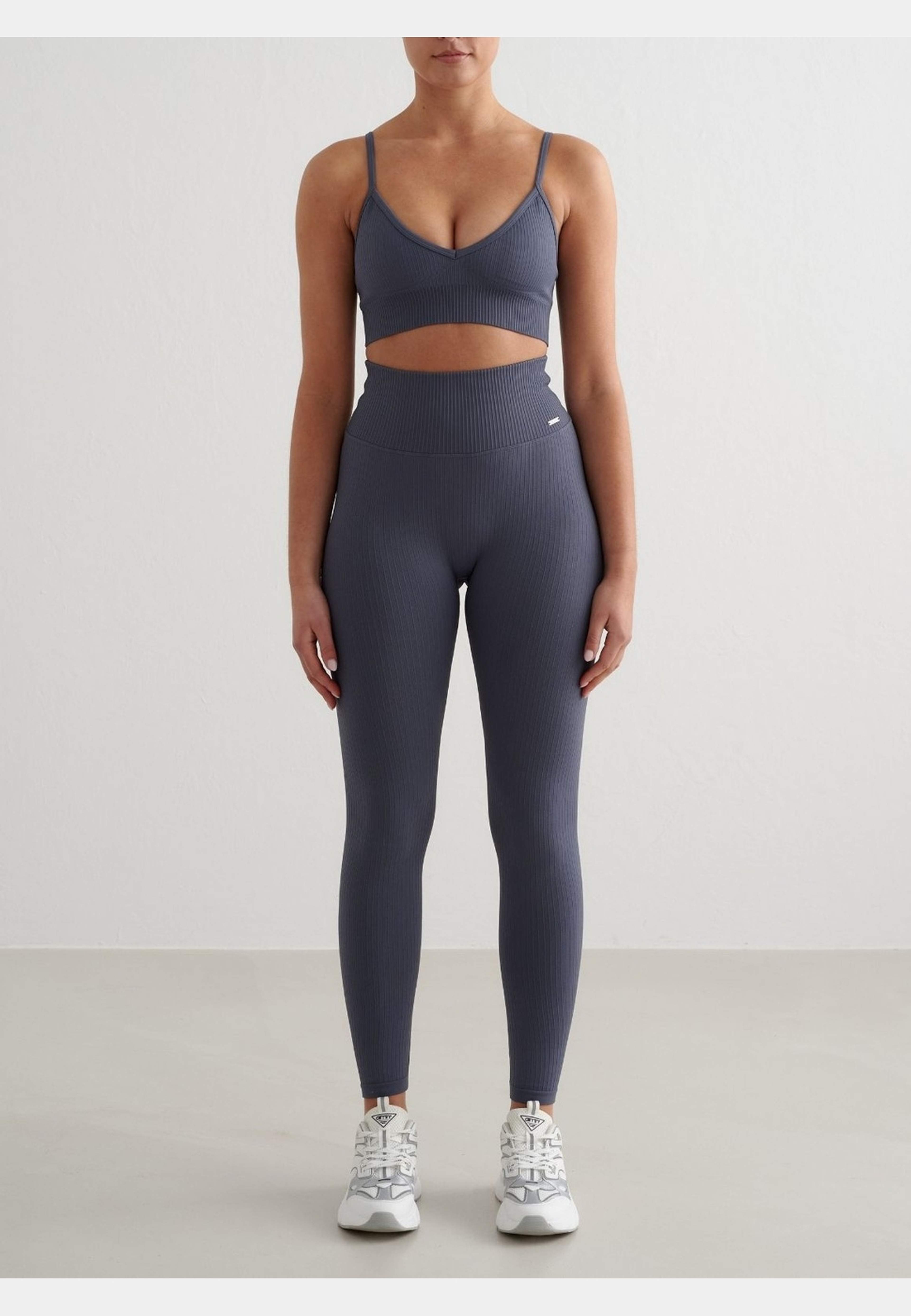 Ribbed Seamless Deep Cut Bra, från aim'n, i färgen storm blue. Klicka för att öppna bilden i stort format