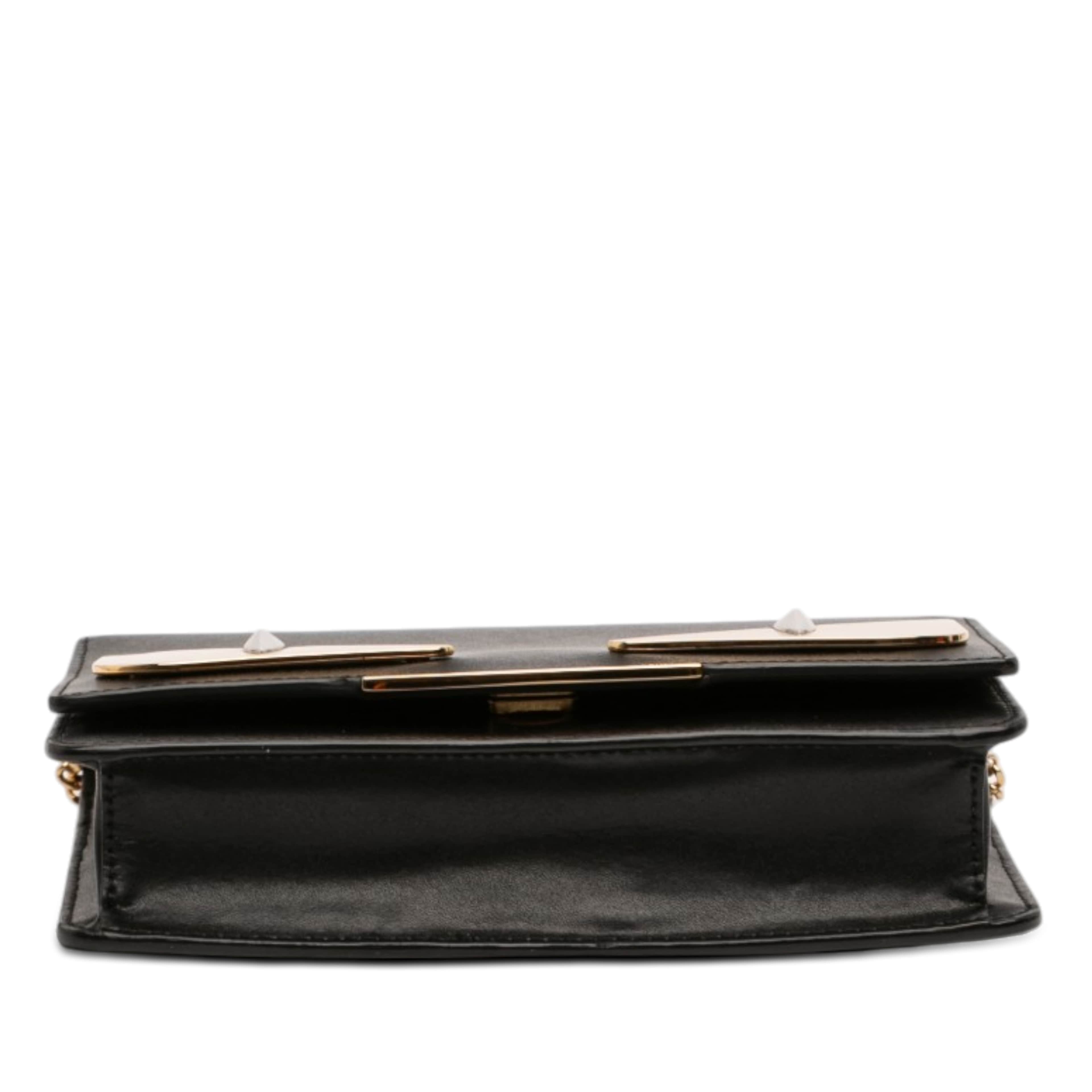 Fendi Leather Eye Monster Tube Wallet On Chain, från Luxclusif, i färgen black. Klicka för att öppna bilden i stort format