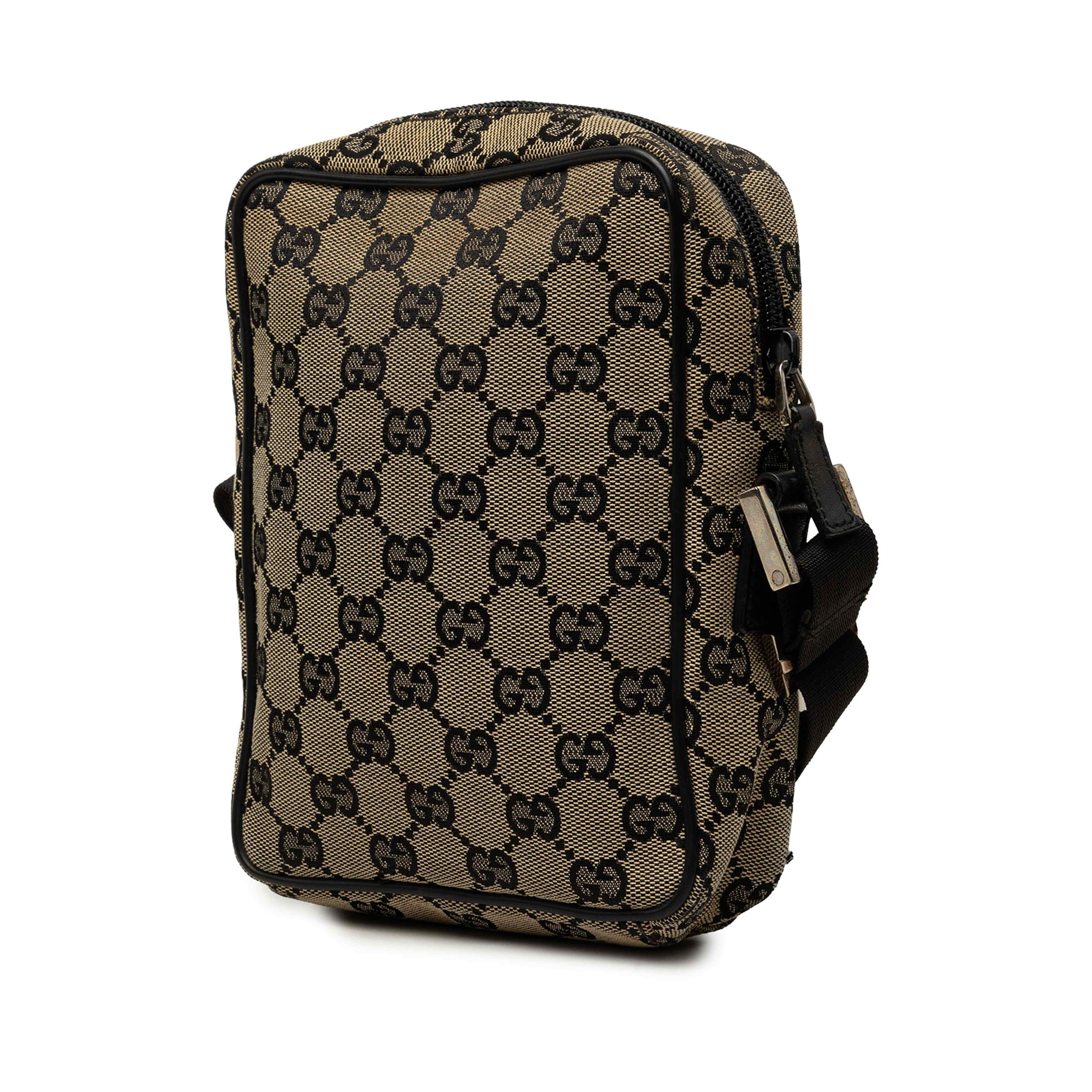 Gucci Gg Canvas Crossbody, från Luxclusif, i färgen beige. Klicka för att öppna bilden i stort format