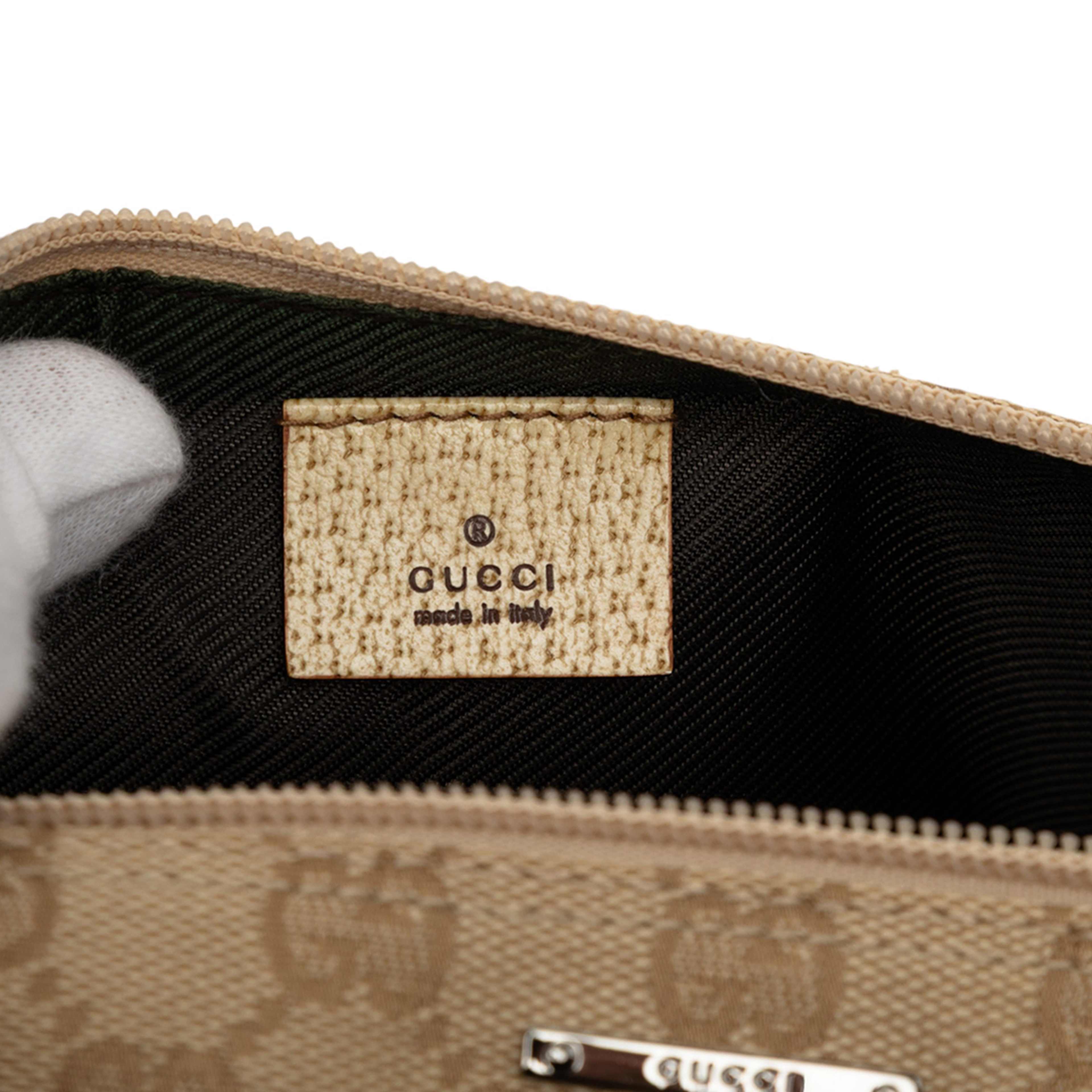 Gucci Gg Canvas Boat, från Luxclusif, i färgen beige. Klicka för att öppna bilden i stort format