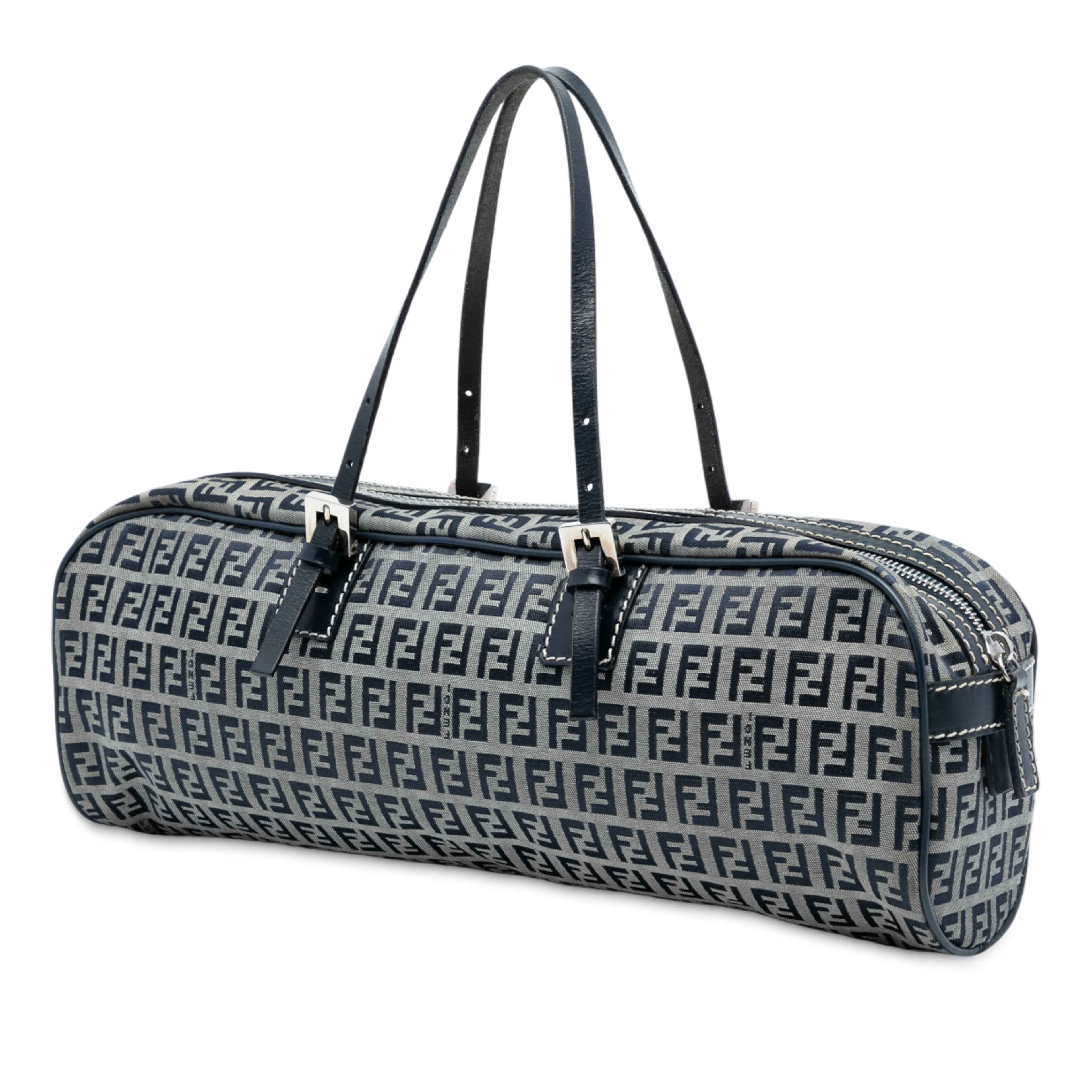 Fendi Zucchino Canvas Handbag, från Luxclusif, i färgen gray. Klicka för att öppna bilden i stort format
