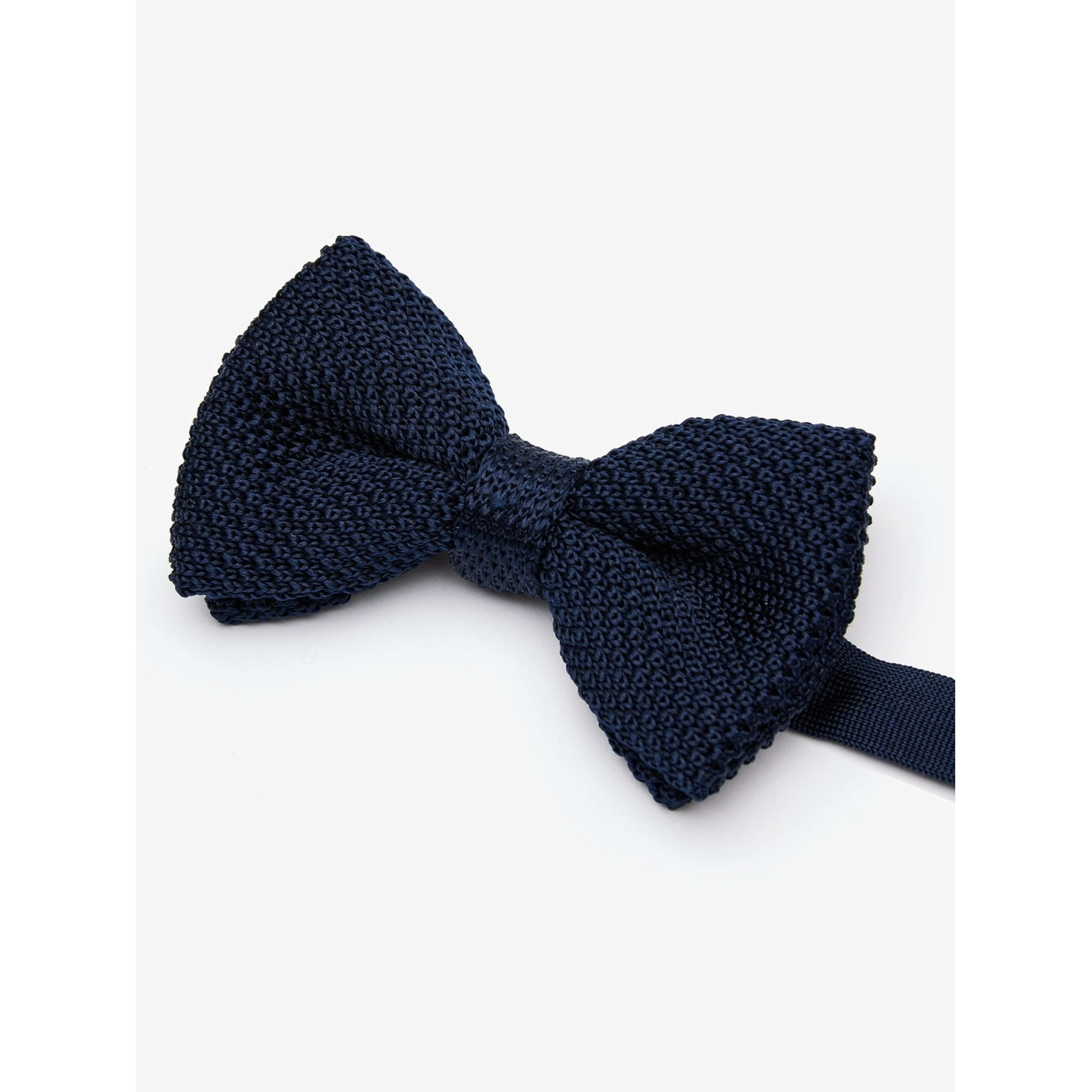 Knitted Bow Tie