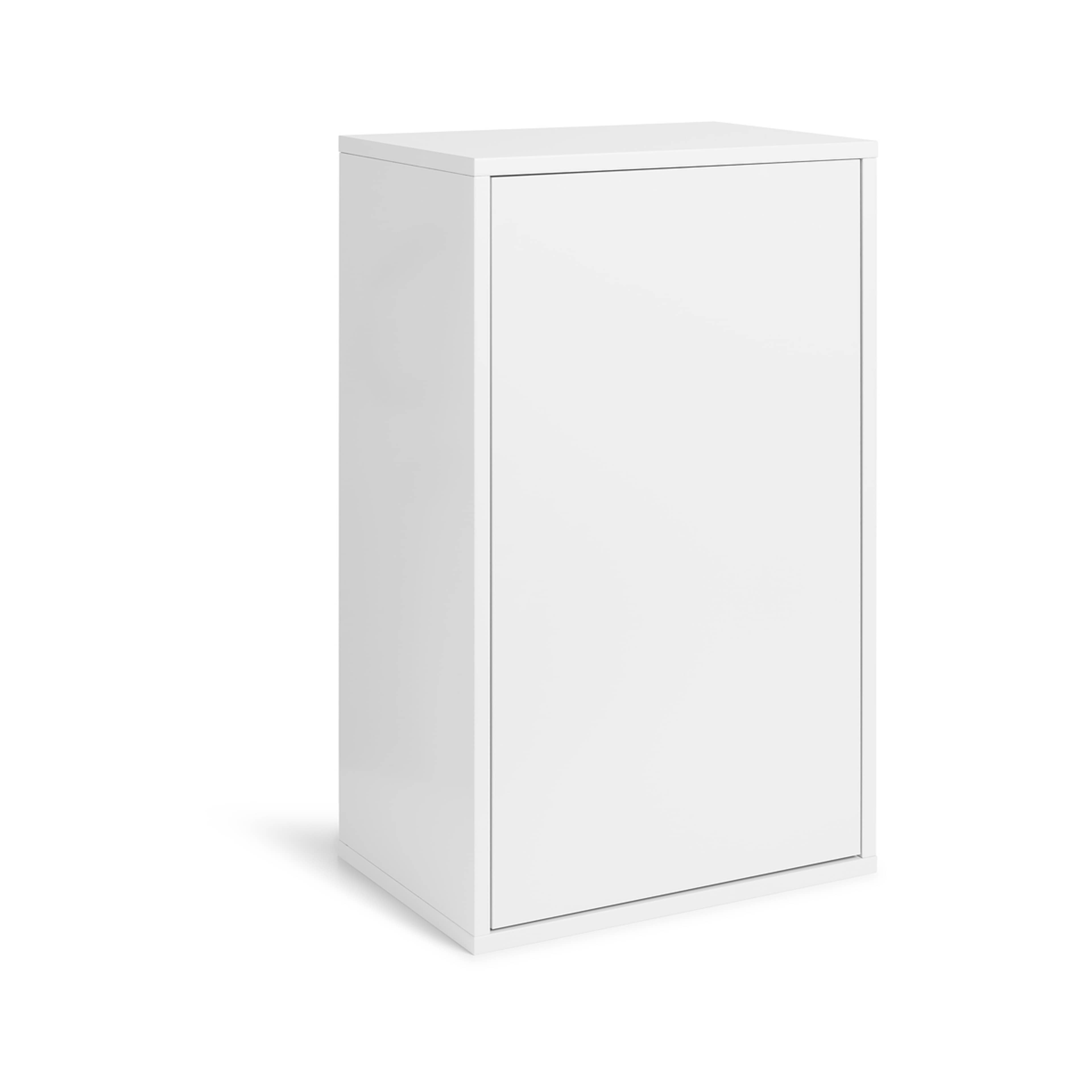 Wall Cabinet - Silver Cloud Grey, från ReCollector, i färgen brilliant white. Klicka för att öppna bilden i stort format