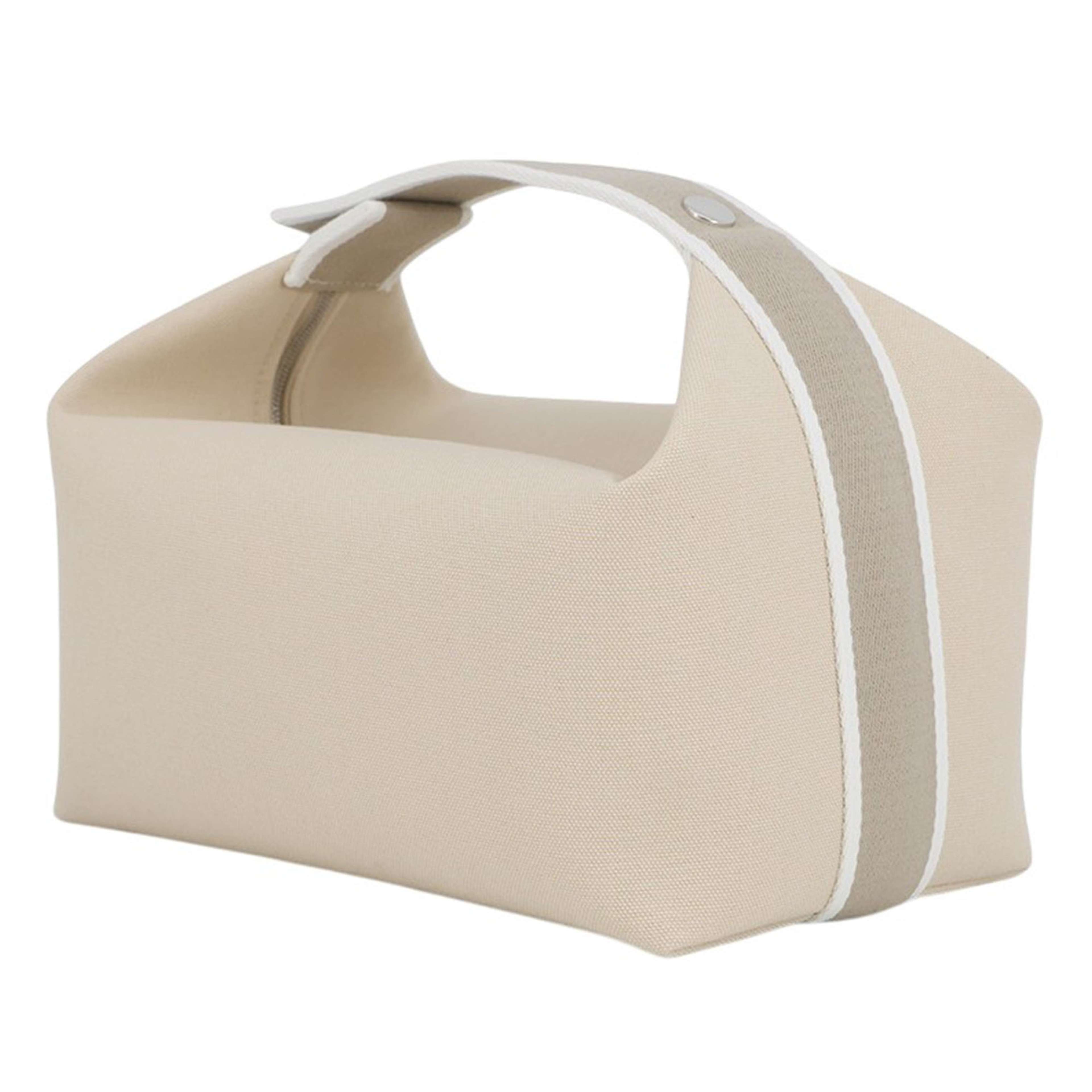 Hermès Large Toile Bride A Brac Case, från Luxclusif, i färgen light beige. Klicka för att öppna bilden i stort format