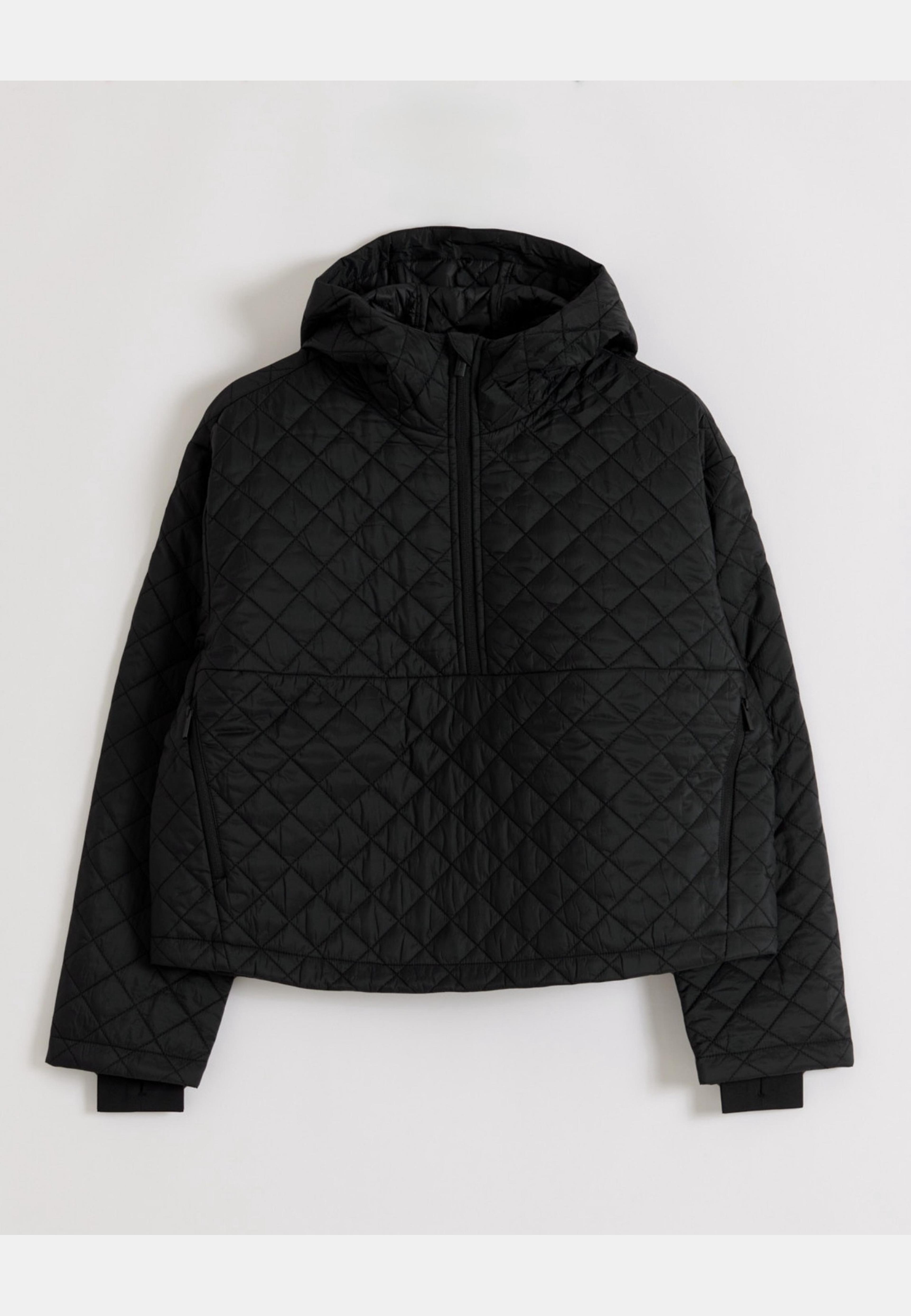 Cropped Quilted Anorak, från aim'n, i färgen black. Klicka för att öppna bilden i stort format