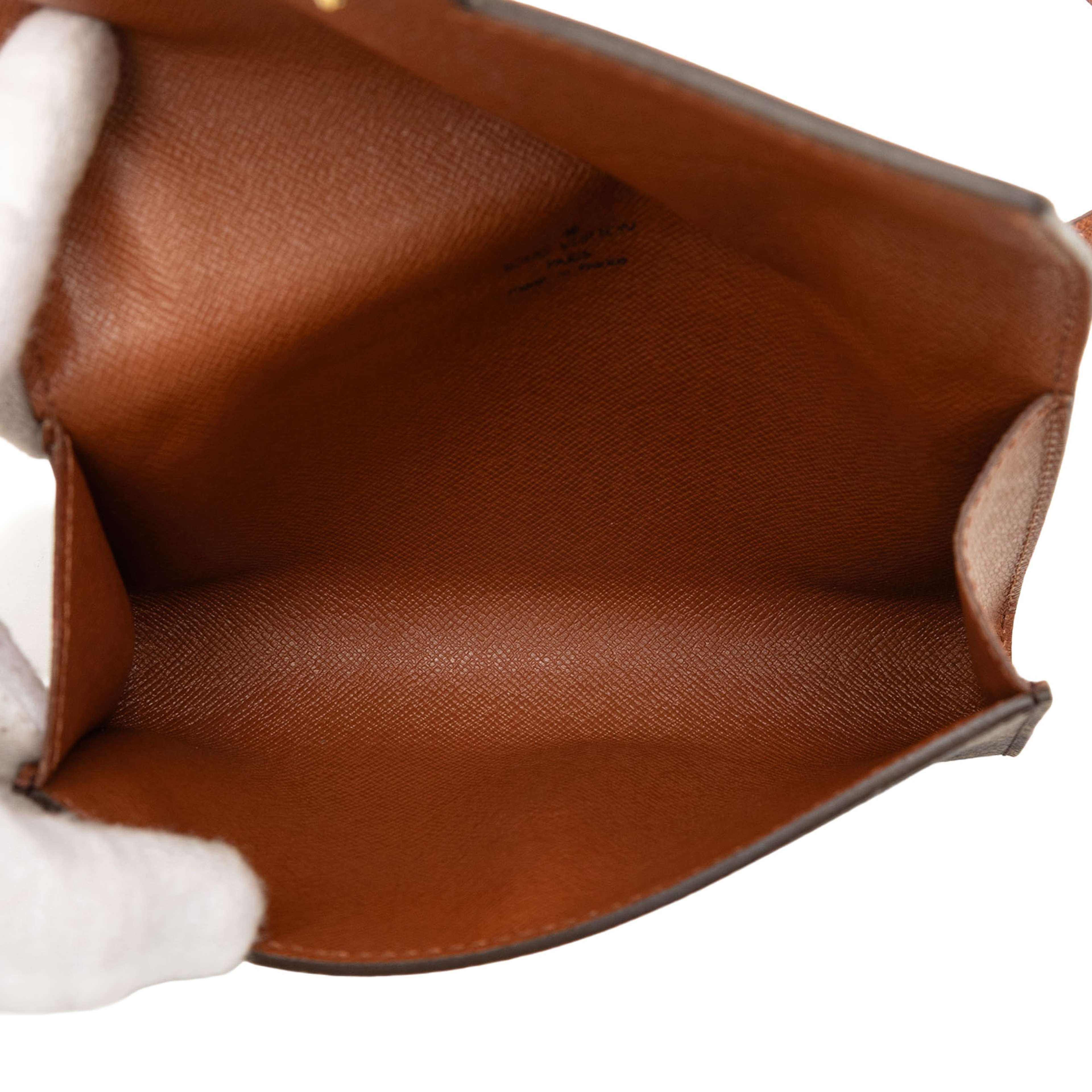 Louis Vuitton Monogram Arche, från Luxclusif, i färgen brown. Klicka för att öppna bilden i stort format