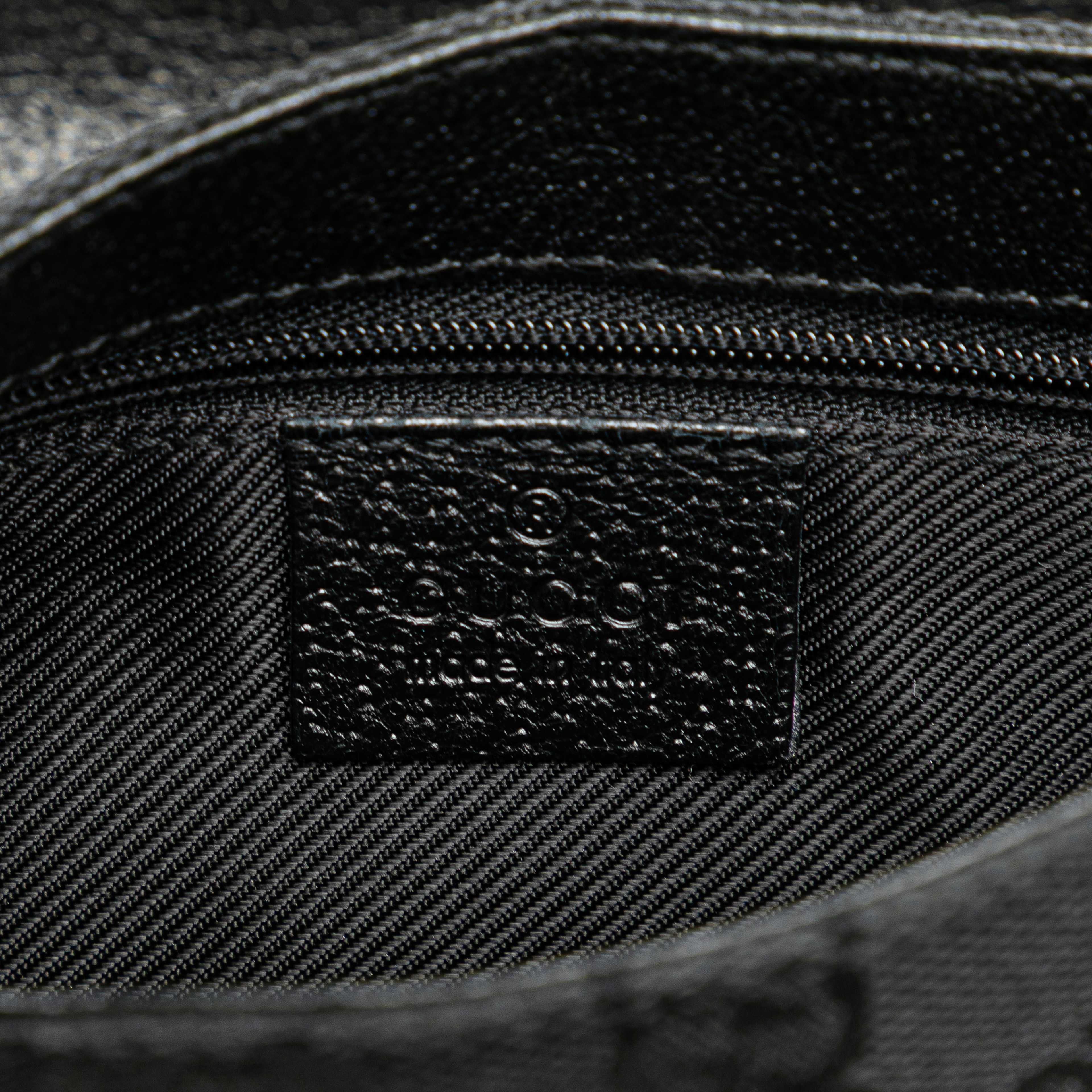 Gucci Gg Canvas Jackie Belt Bag, från Luxclusif, i färgen black. Klicka för att öppna bilden i stort format