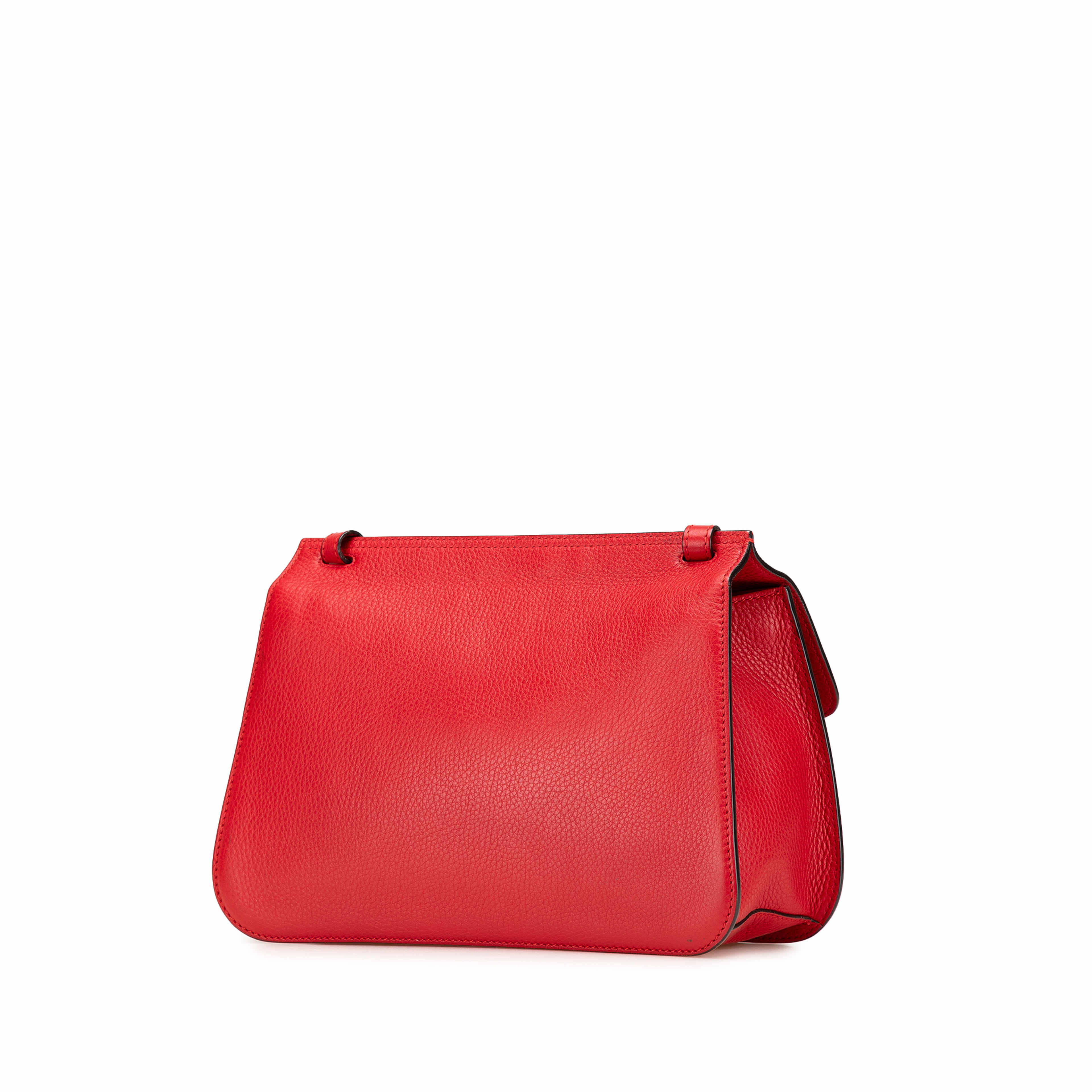 Gucci Medium Leather Bamboo Daily Crossbody, från Luxclusif, i färgen red. Klicka för att öppna bilden i stort format