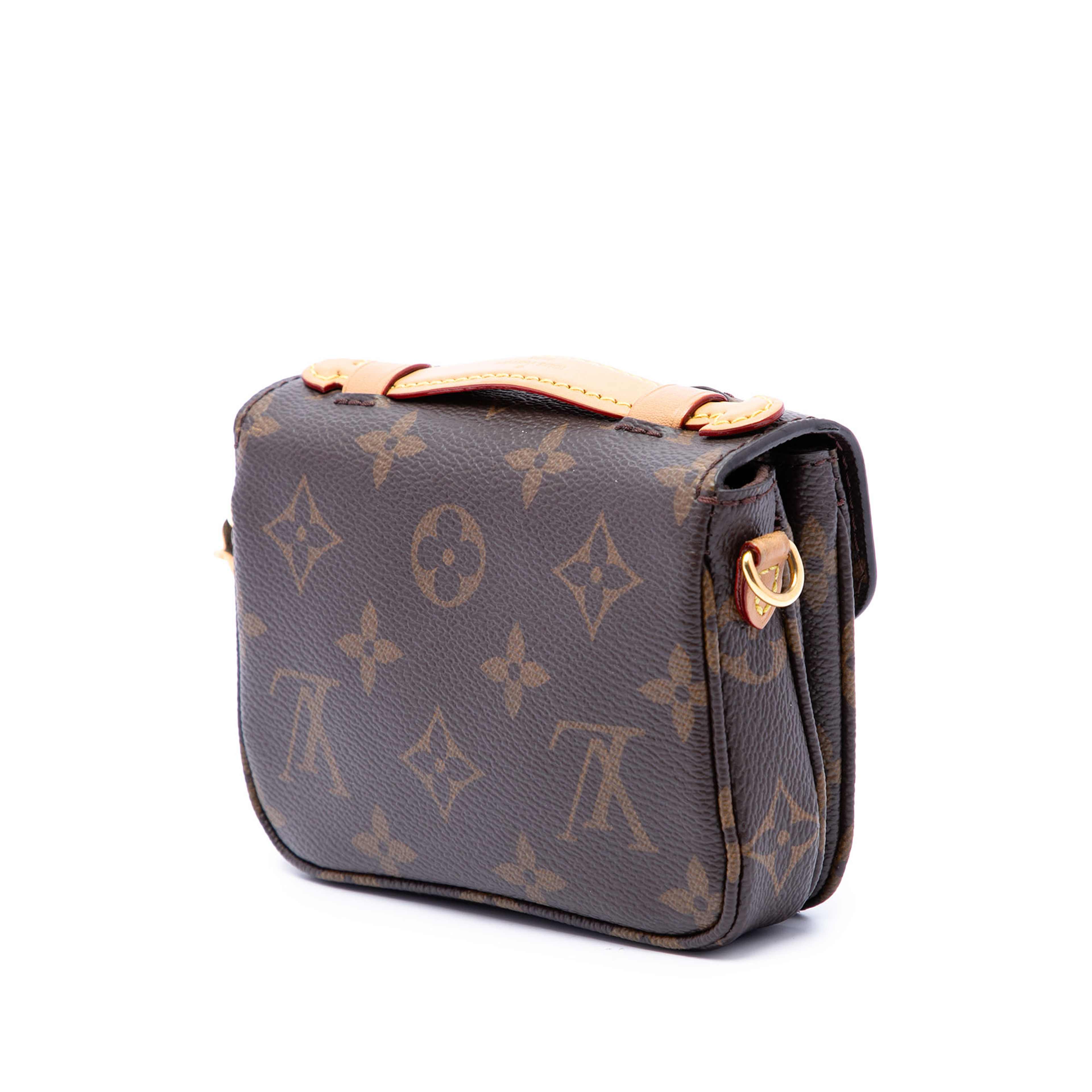 Louis Vuitton Monogram Micro Pochette Metis, från Luxclusif, i färgen brun. Klicka för att öppna bilden i stort format