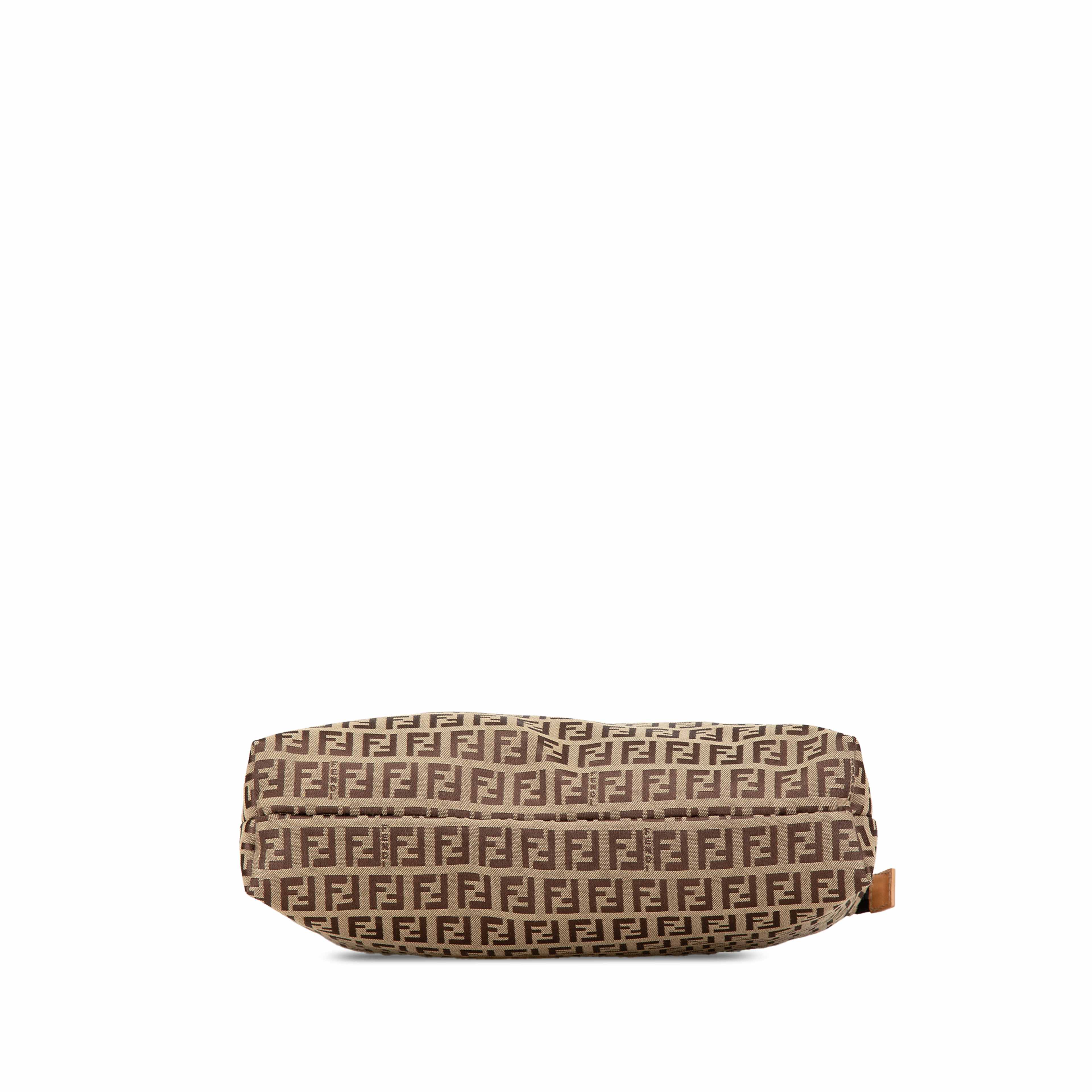 Fendi Zucchino Canvas Tote, från Luxclusif, i färgen beige. Klicka för att öppna bilden i stort format