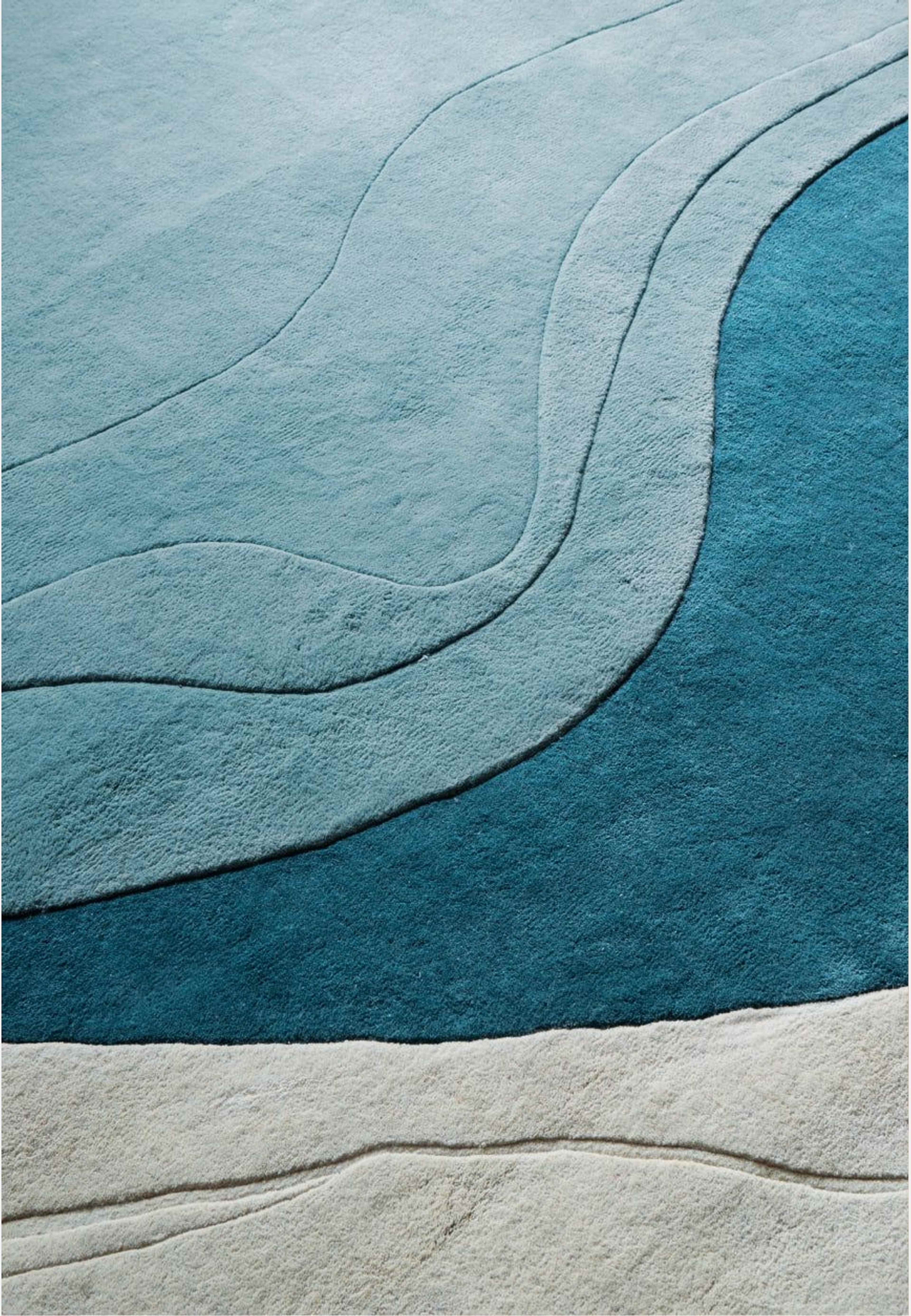 Erik Bratsberg Lozza Teal, från Layered, i färgen teal. Klicka för att öppna bilden i stort format