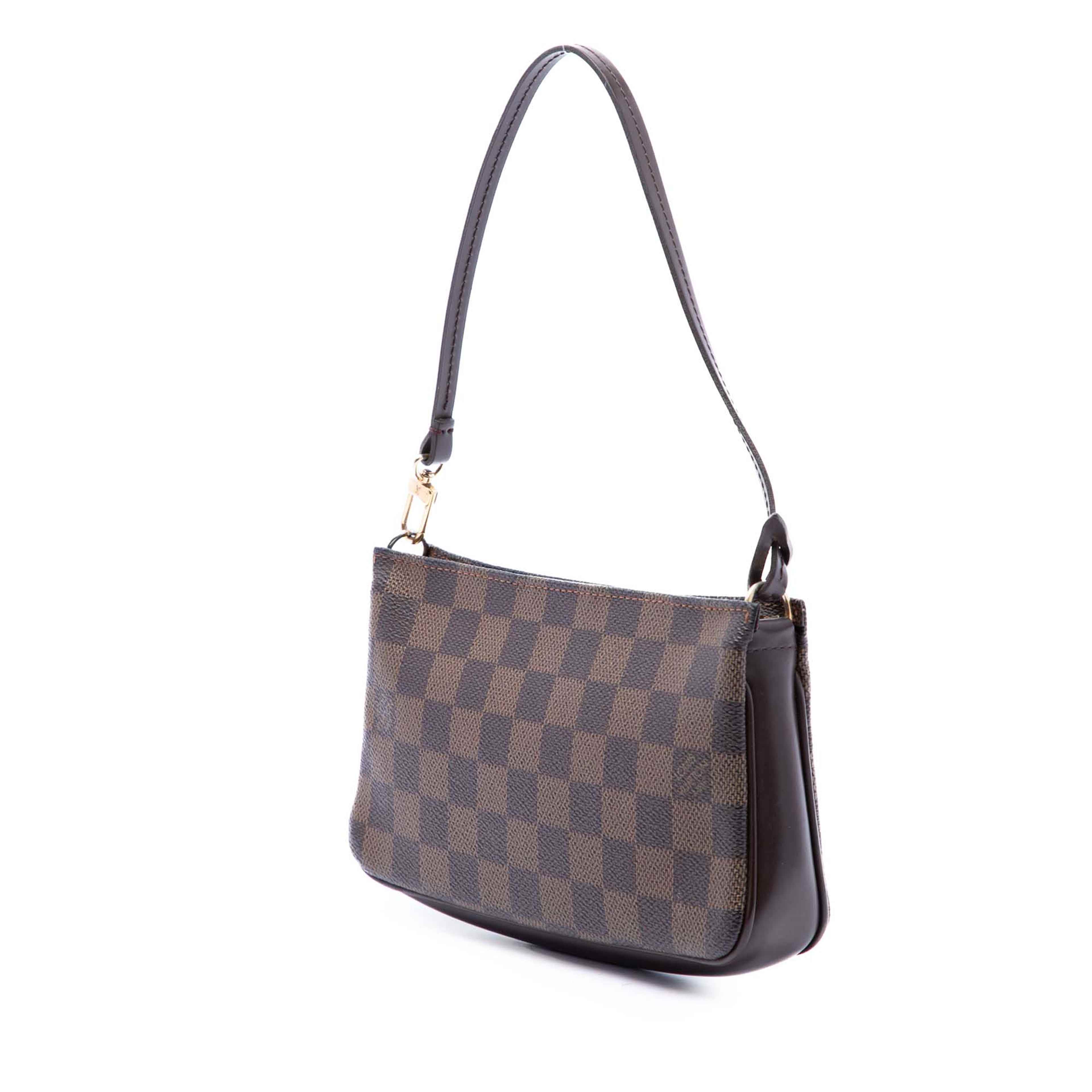 Louis Vuitton Damier Ebene Navona, från Luxclusif, i färgen brun. Klicka för att öppna bilden i stort format
