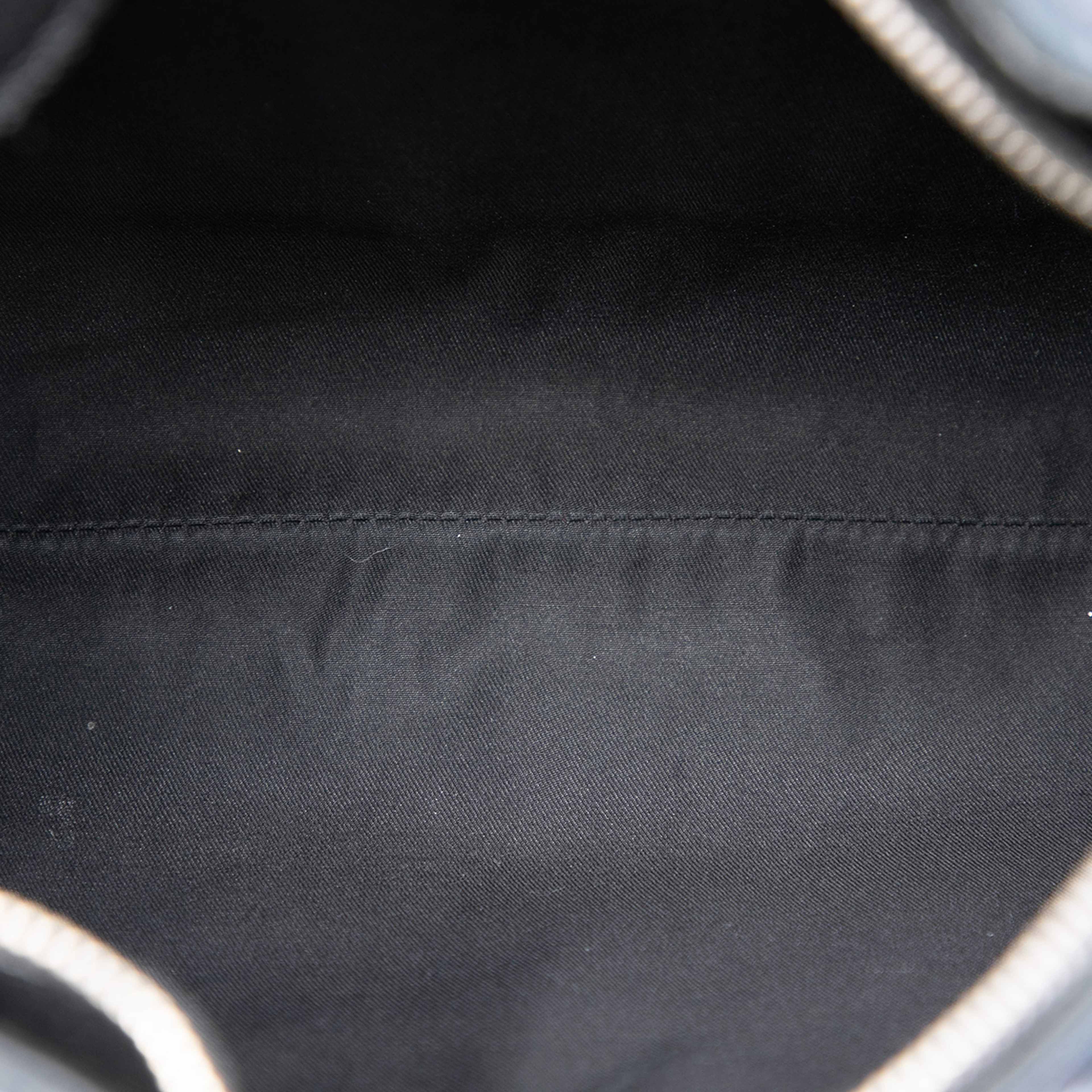Gucci Gg Canvas Horsebit Creole Hobo, från Luxclusif, i färgen black. Klicka för att öppna bilden i stort format