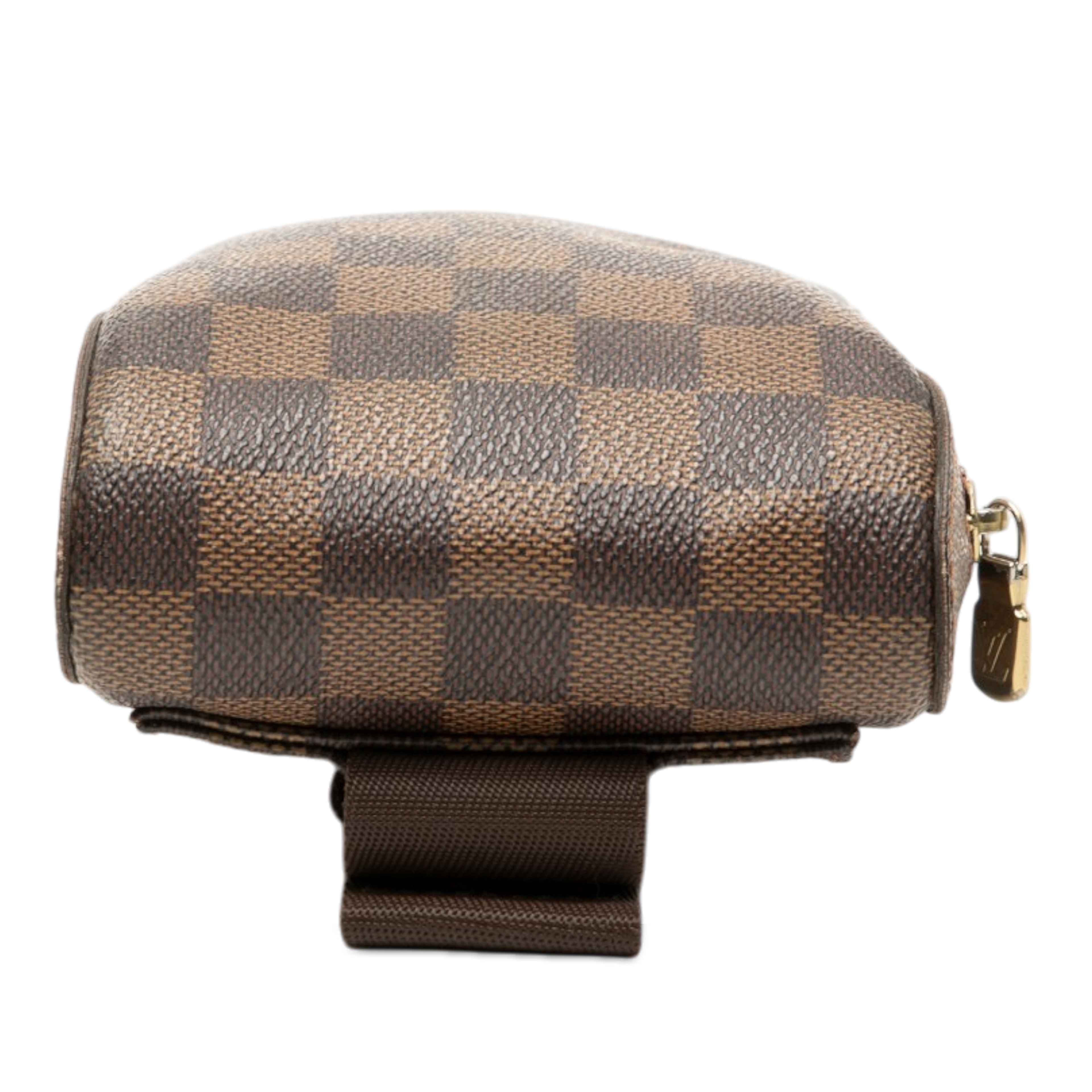 Louis Vuitton Damier Ebene Geronimos, från Luxclusif, i färgen brun. Klicka för att öppna bilden i stort format
