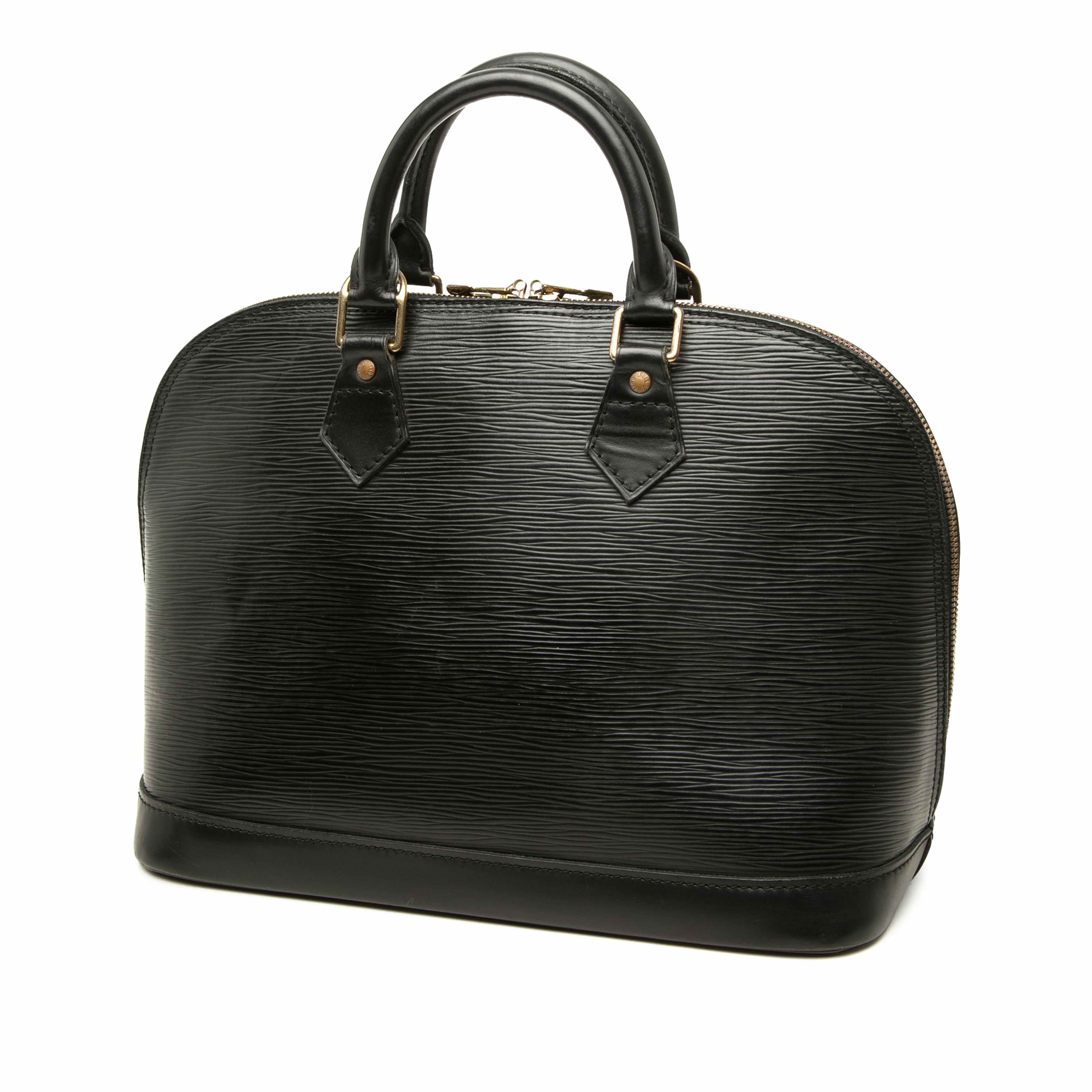 Louis Vuitton Epi Alma Pm, från Luxclusif, i färgen svart. Klicka för att öppna bilden i stort format