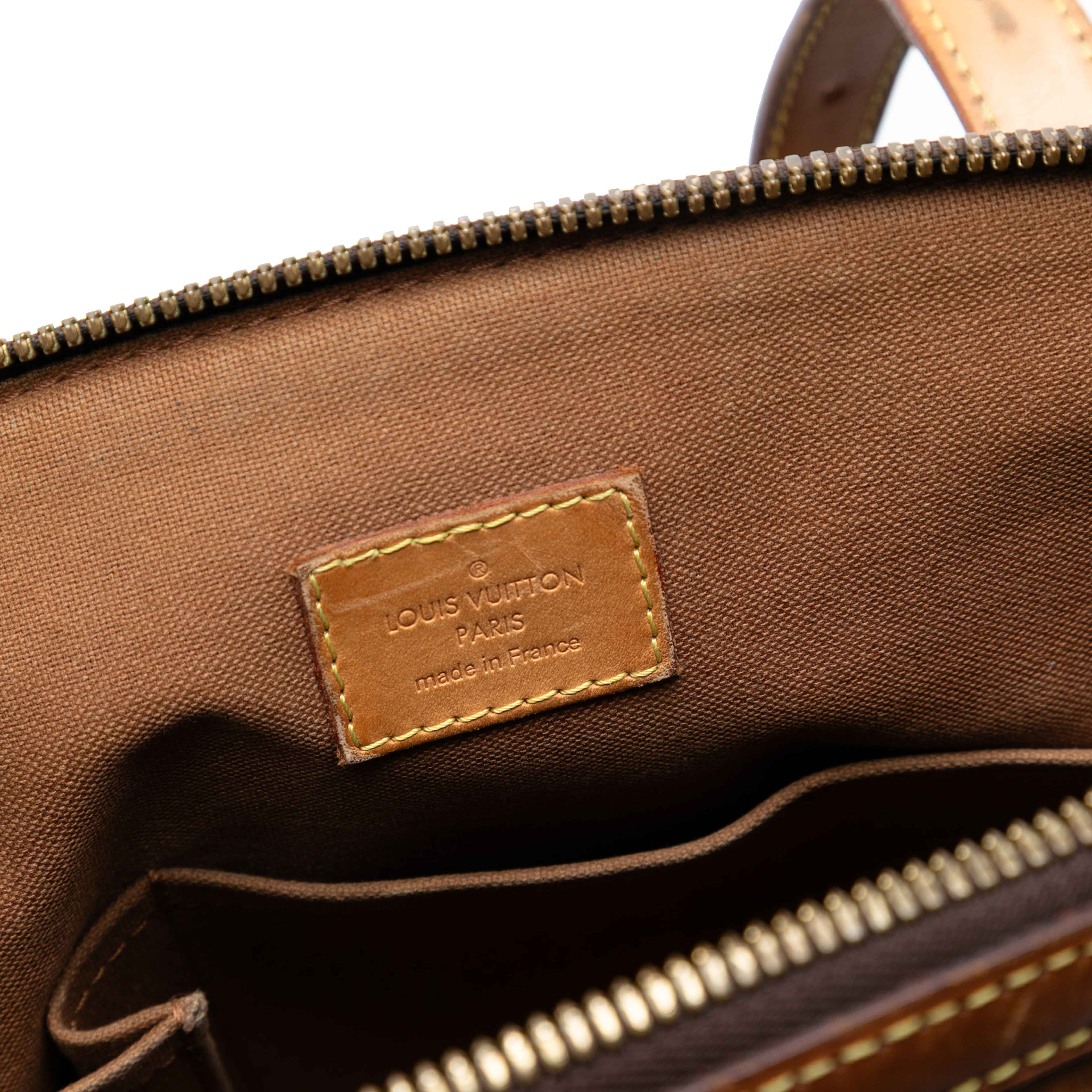 Louis Vuitton Monogram Tivoli Gm, från Luxclusif, i färgen brown. Klicka för att öppna bilden i stort format