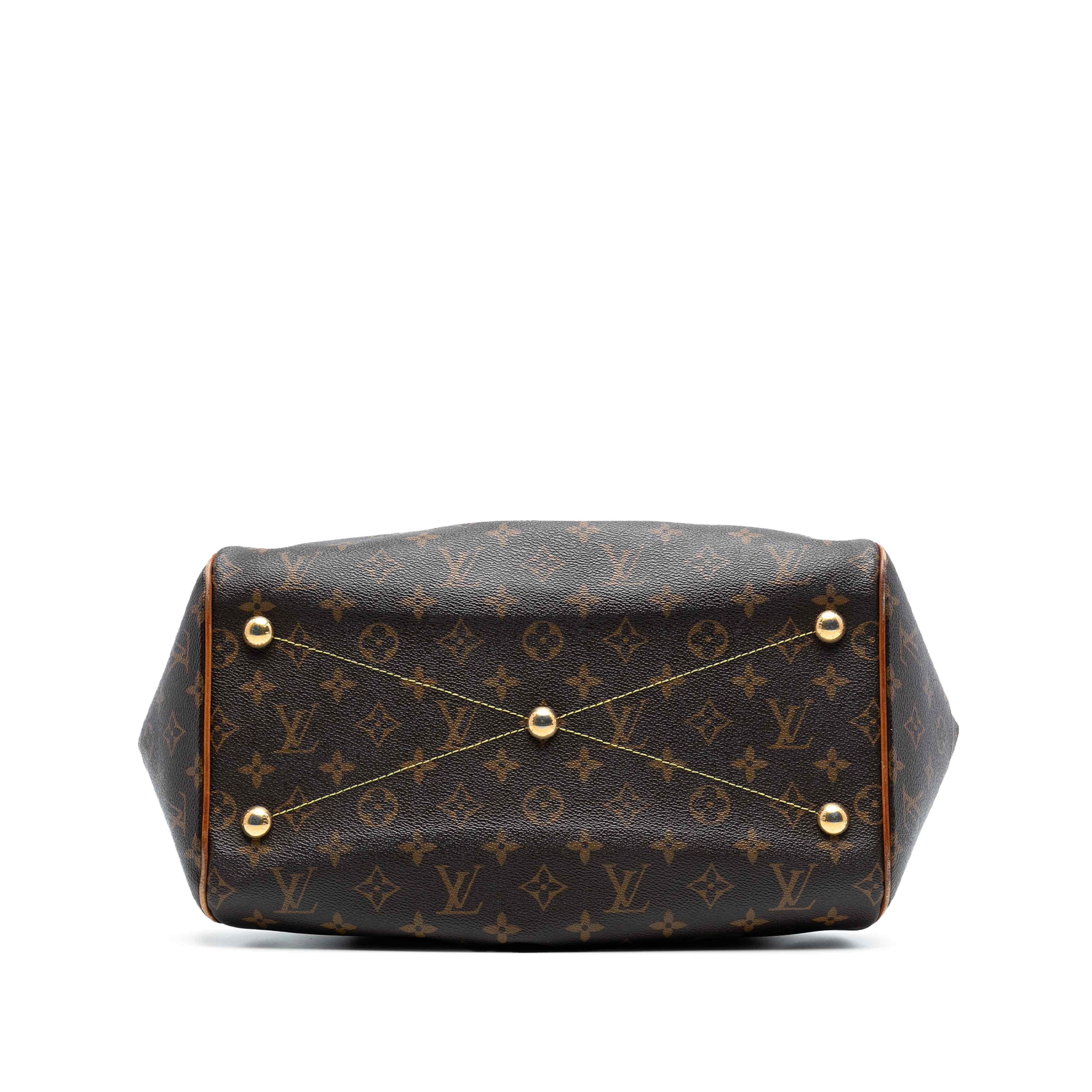 Louis Vuitton Monogram Tivoli Gm, från Luxclusif, i färgen brown. Klicka för att öppna bilden i stort format