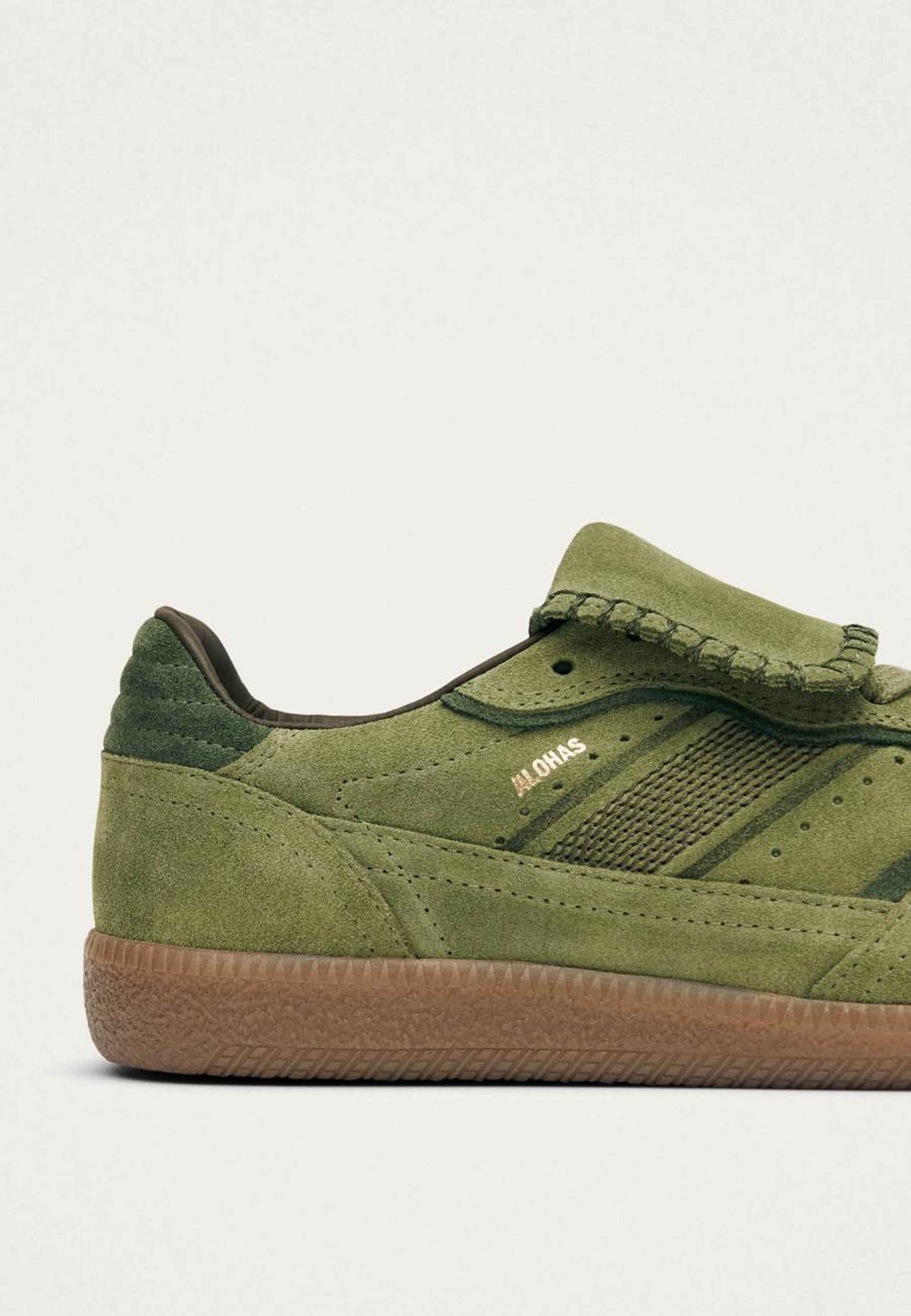 Tb.490 Club Suede Green Leather Sneakers, från Alohas, i färgen green. Klicka för att öppna bilden i stort format