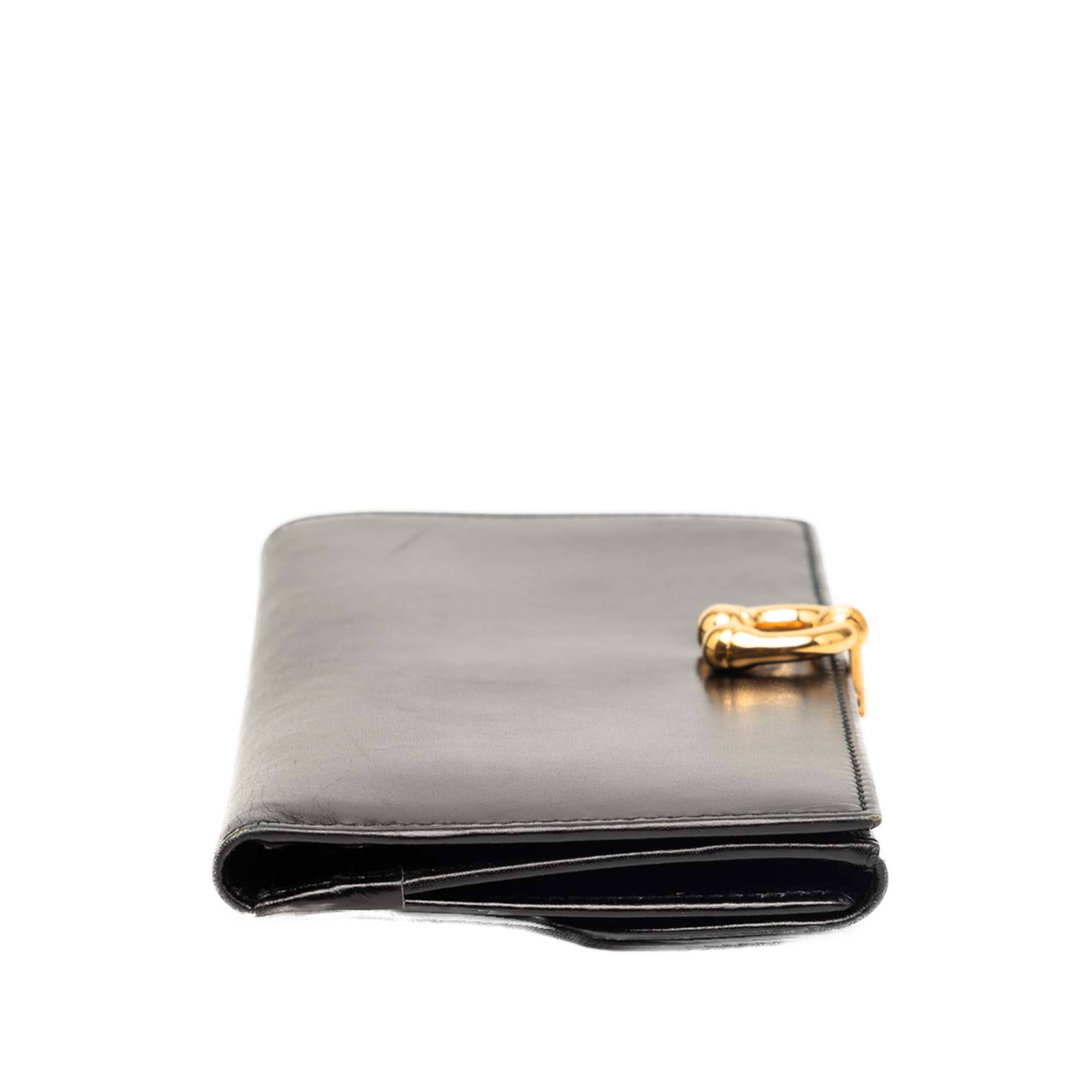 Gucci Calfskin Horseshoe Long Wallet, från Luxclusif, i färgen svart. Klicka för att öppna bilden i stort format