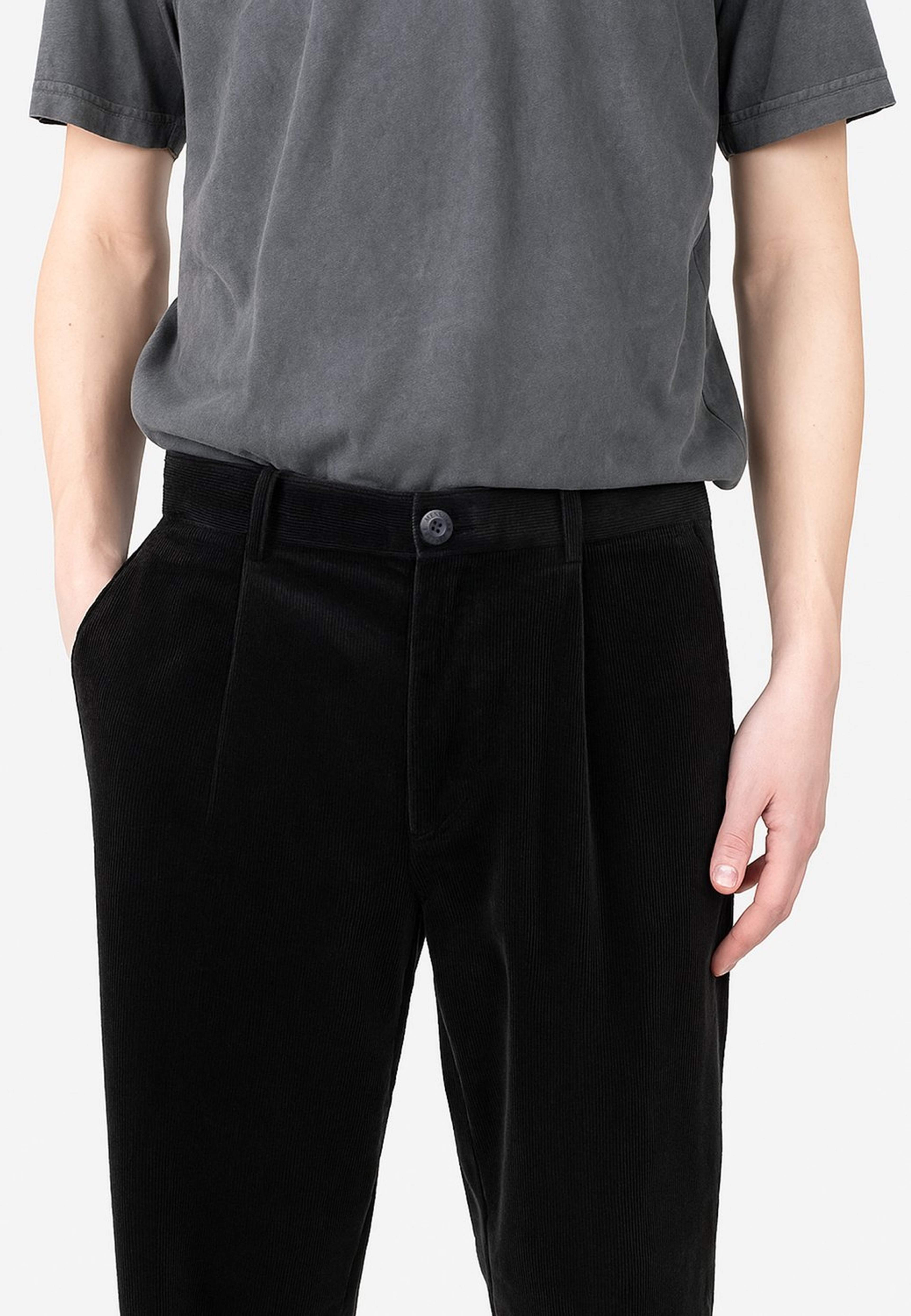 Lou Cord Trousers, från Ciszere, i färgen black. Klicka för att öppna bilden i stort format