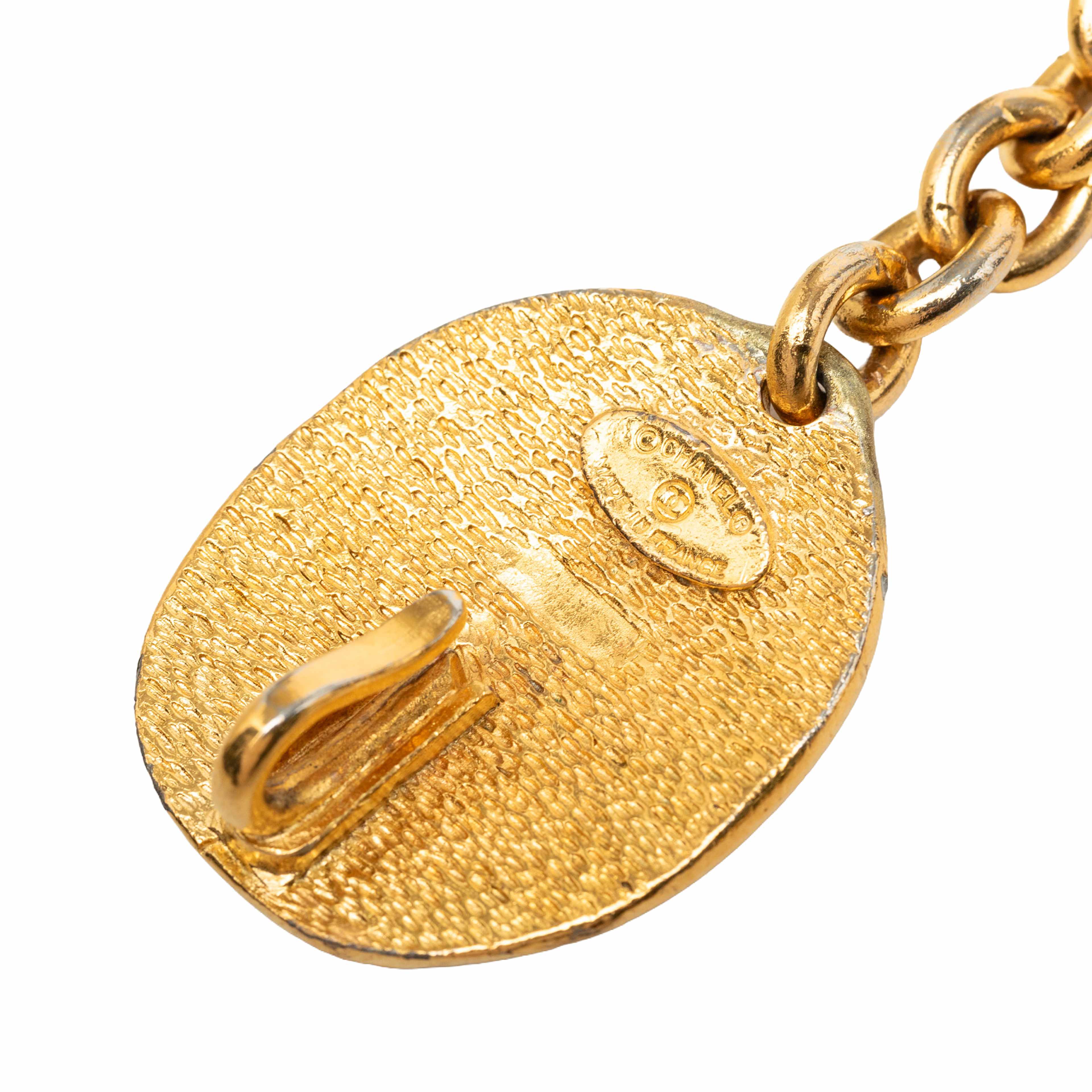 Chanel Cc Gold Plated Medallion Chain Belt, från Luxclusif, i färgen guld. Klicka för att öppna bilden i stort format