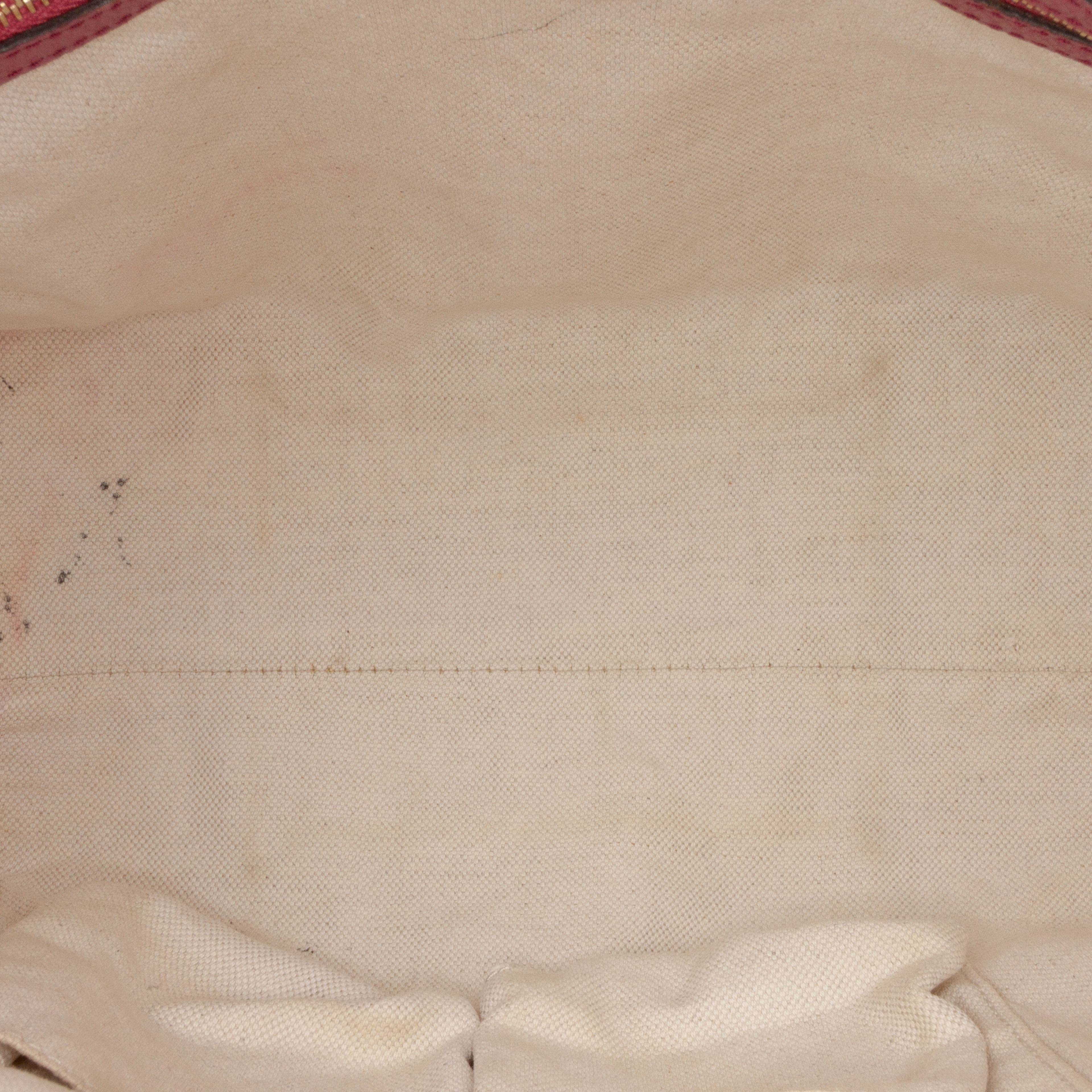 Gucci Medium Gg Canvas Bree Satchel, från Luxclusif, i färgen beige. Klicka för att öppna bilden i stort format