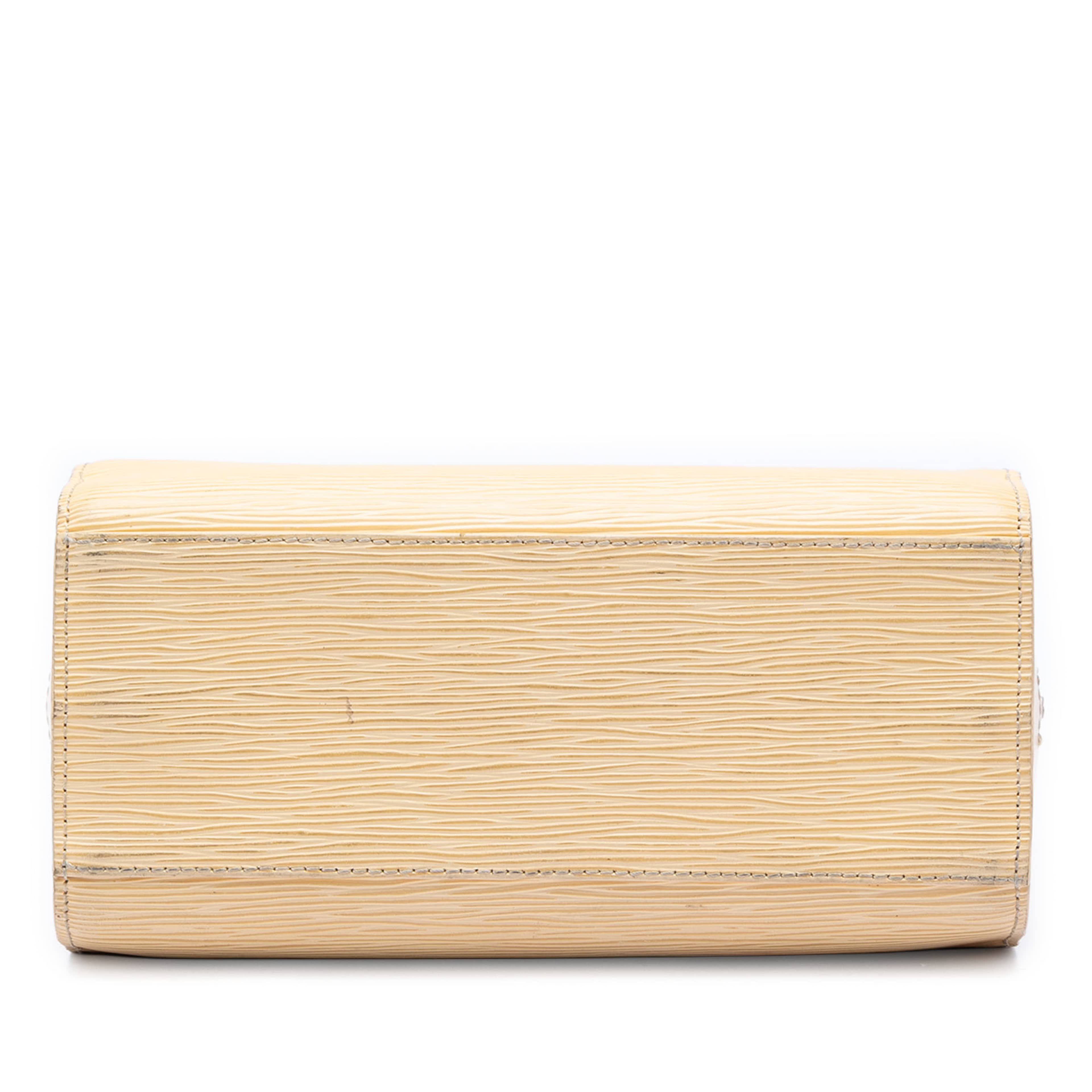 Louis Vuitton Epi Pont Neuf Pm, från Luxclusif, i färgen beige. Klicka för att öppna bilden i stort format
