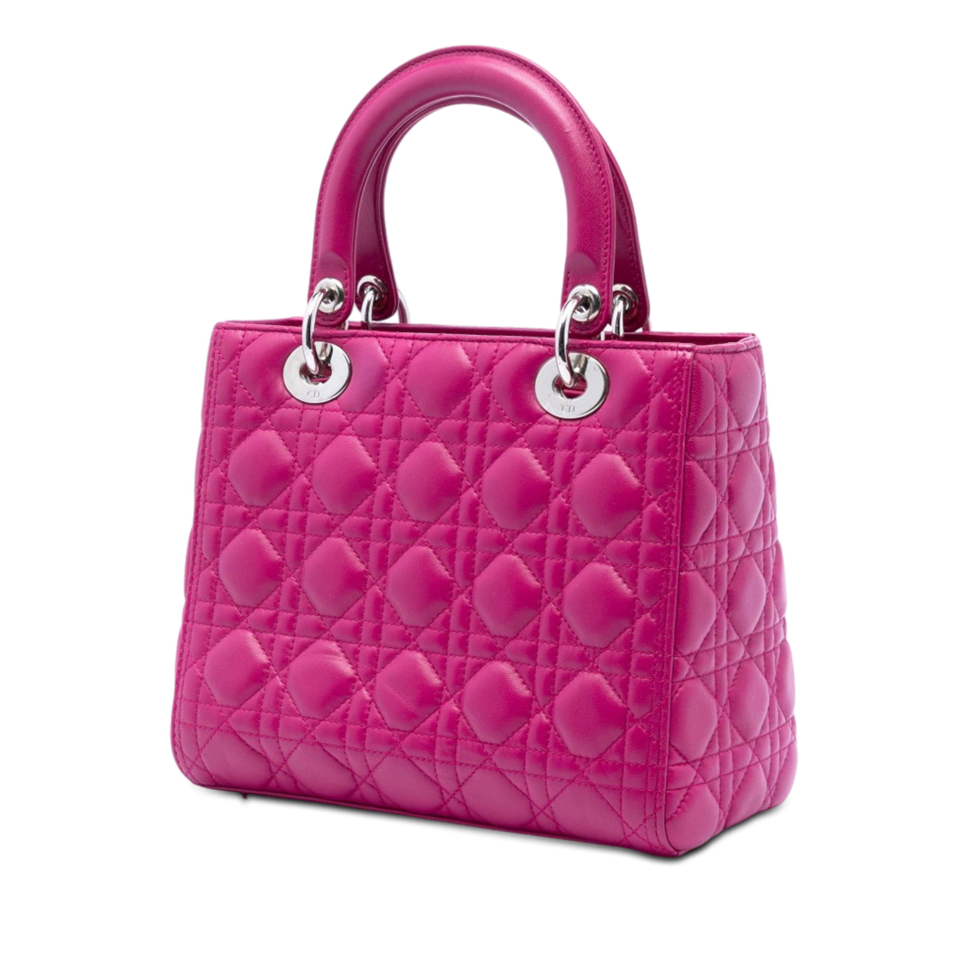 Dior Medium Lambskin Cannage Lady Dior, från Luxclusif, i färgen hot pink. Klicka för att öppna bilden i stort format