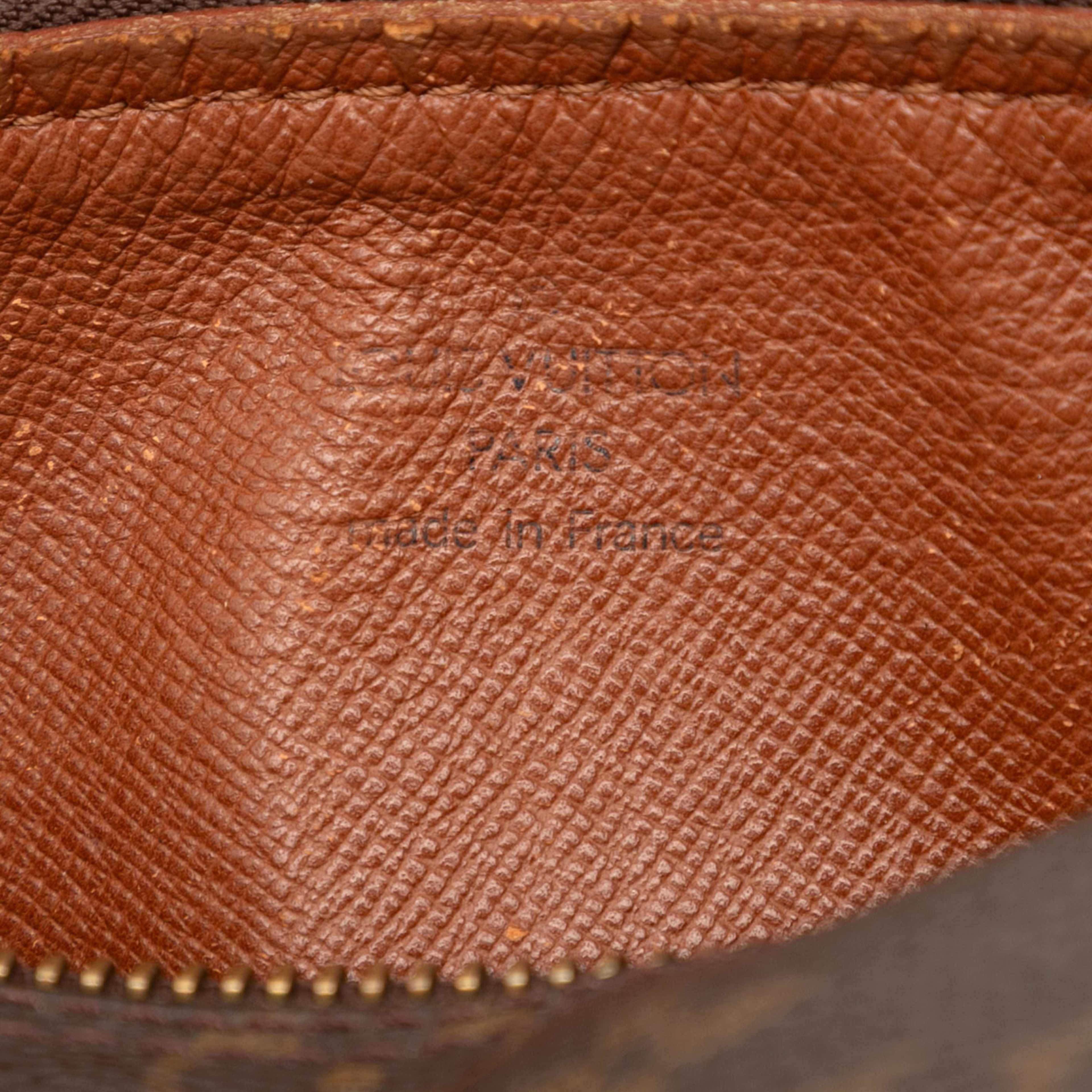 Louis Vuitton Monogram Papillon 26, från Luxclusif, i färgen brown. Klicka för att öppna bilden i stort format