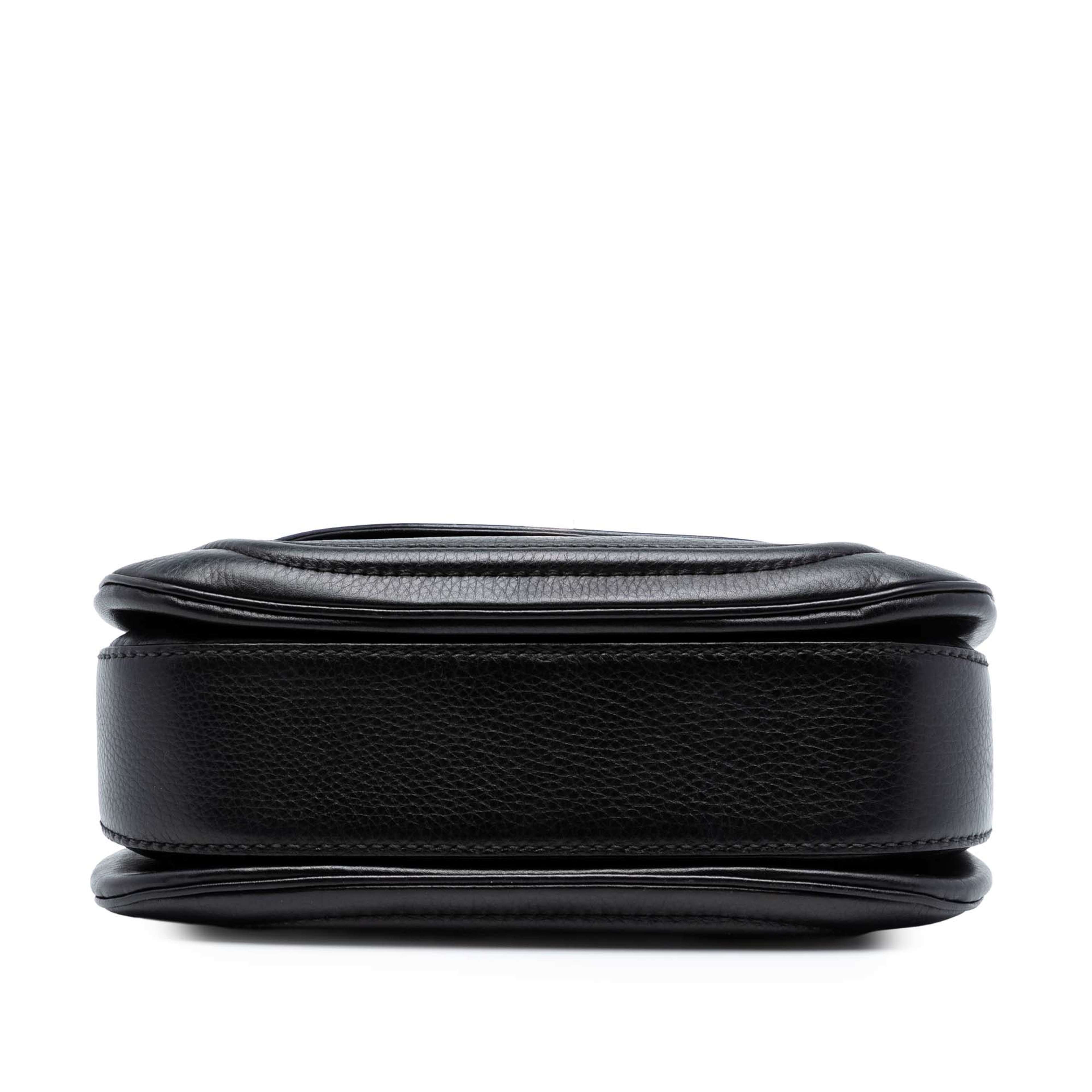 Gucci Medium Leather New Bamboo Satchel, från Luxclusif, i färgen black. Klicka för att öppna bilden i stort format