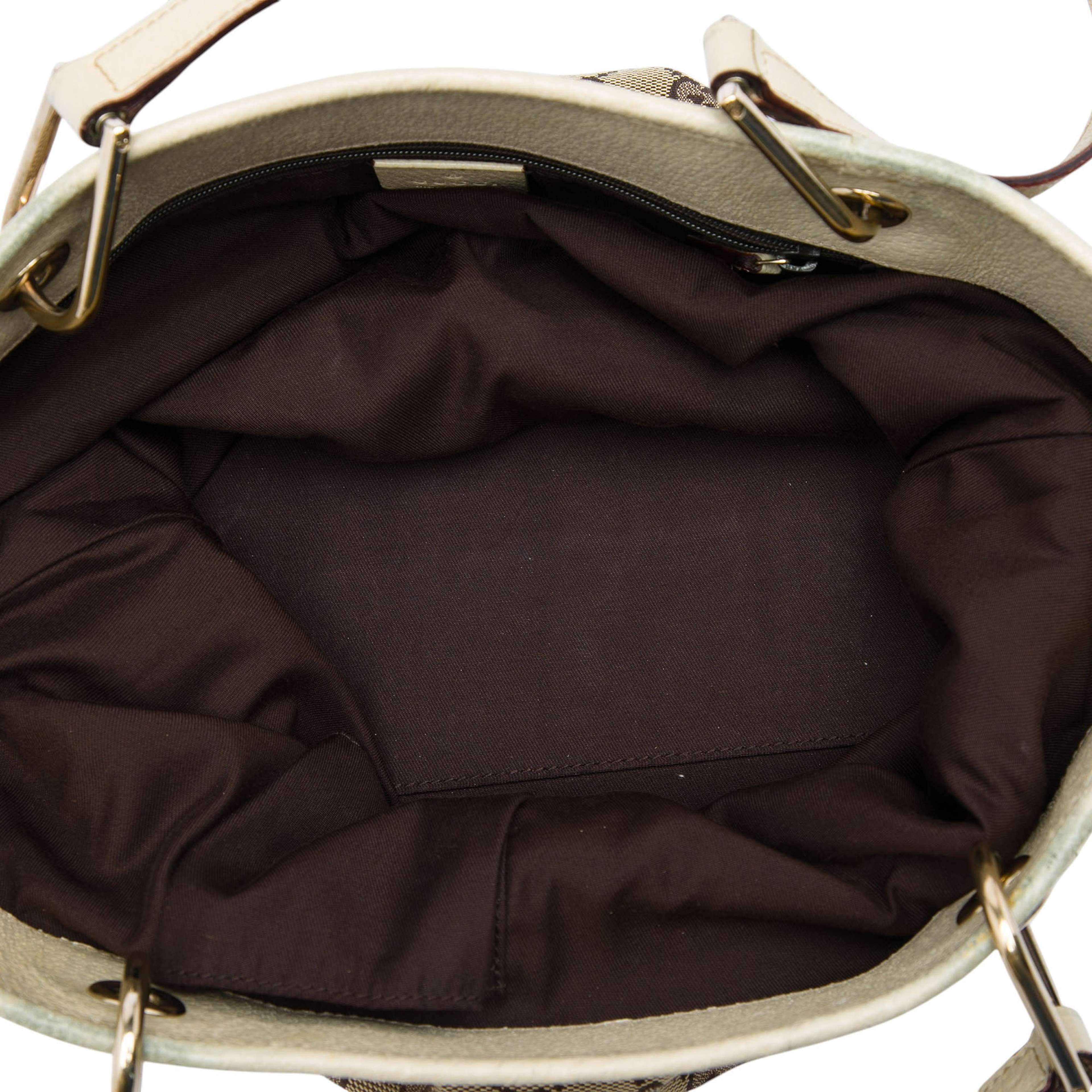 Gucci Large Gg Canvas Eclipse Tote, från Luxclusif, i färgen vit. Klicka för att öppna bilden i stort format