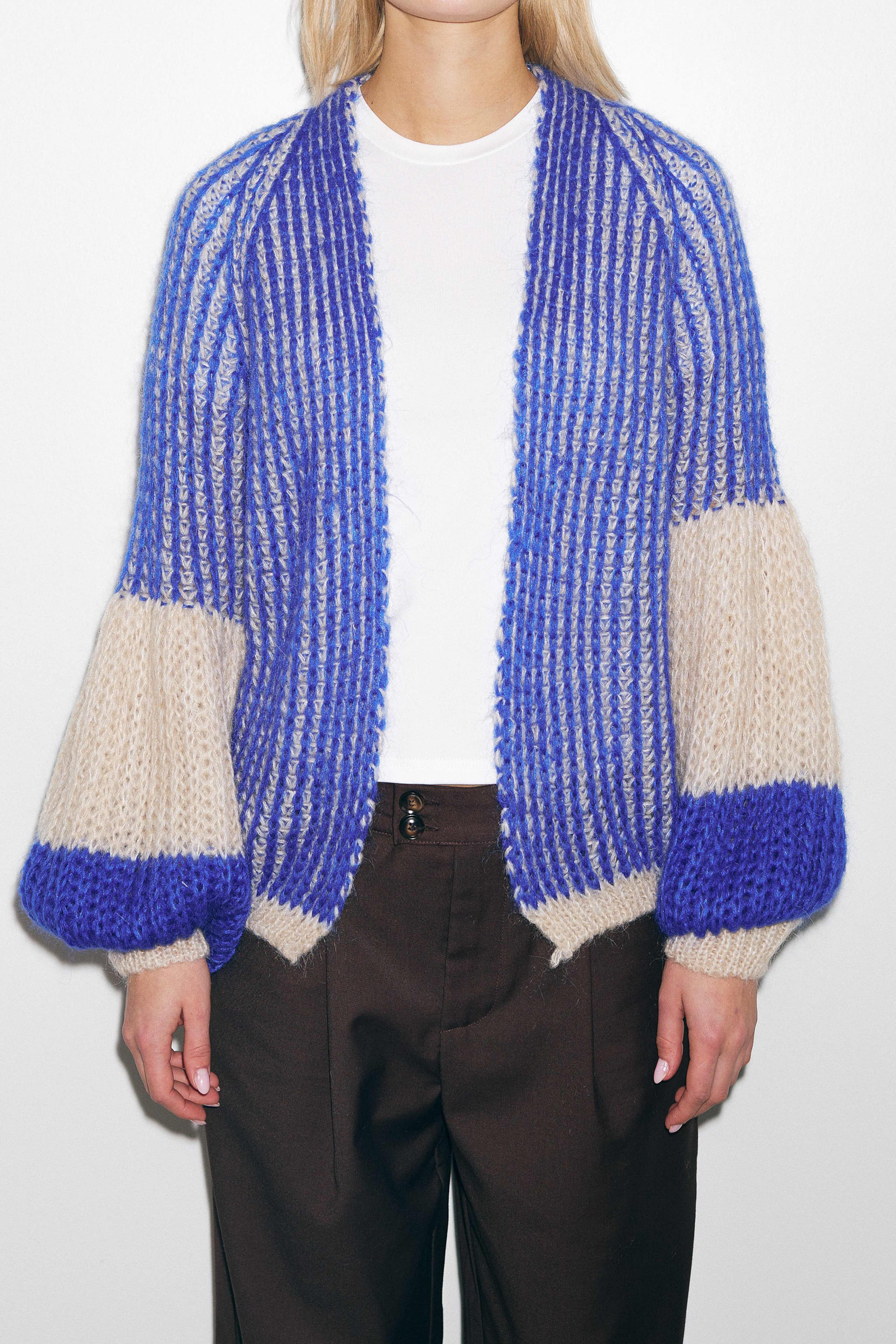 Liana Knit Cardigan - Cream/cobalt Blue