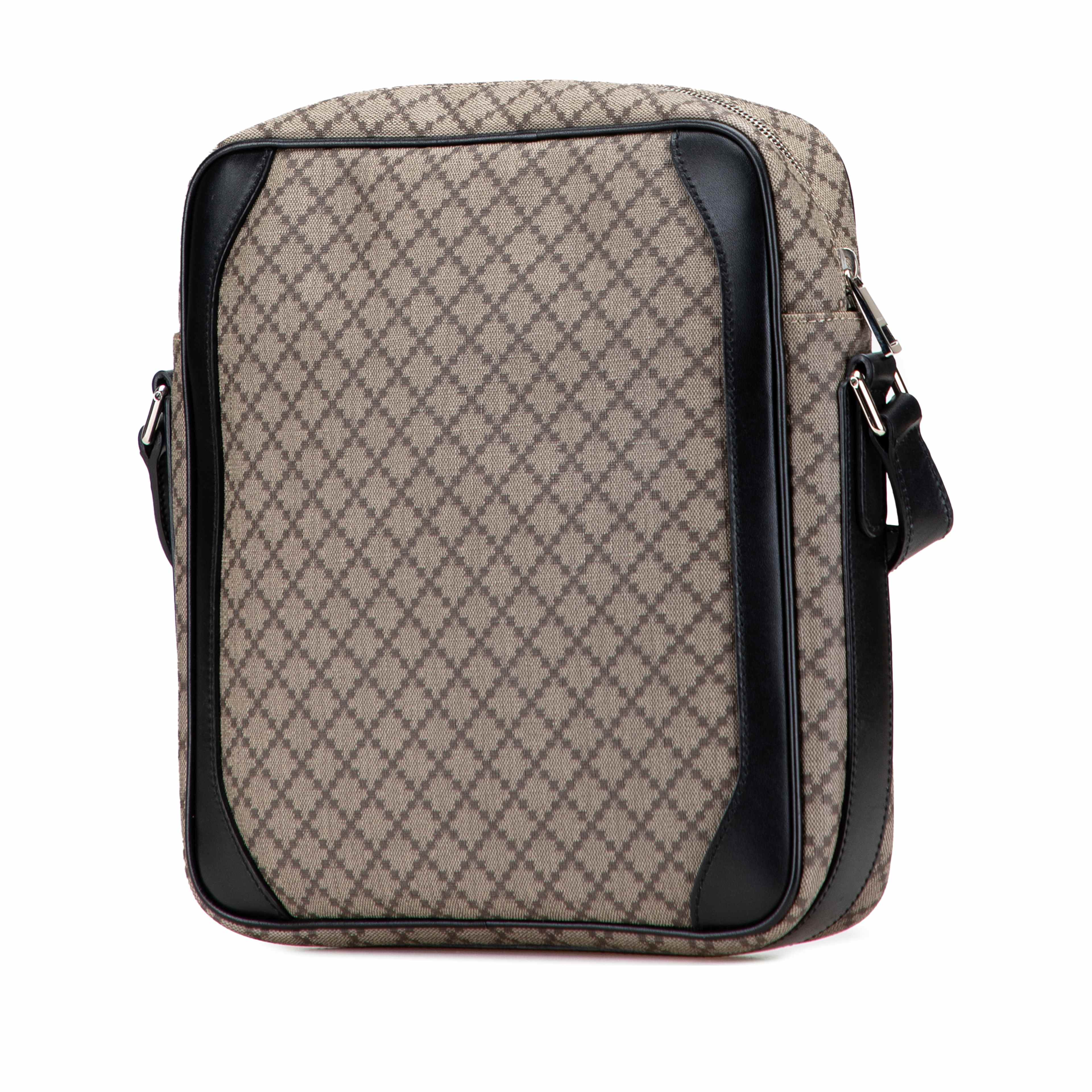 Gucci Diamante Coated Canvas Zip Crossbody, från Luxclusif, i färgen beige. Klicka för att öppna bilden i stort format