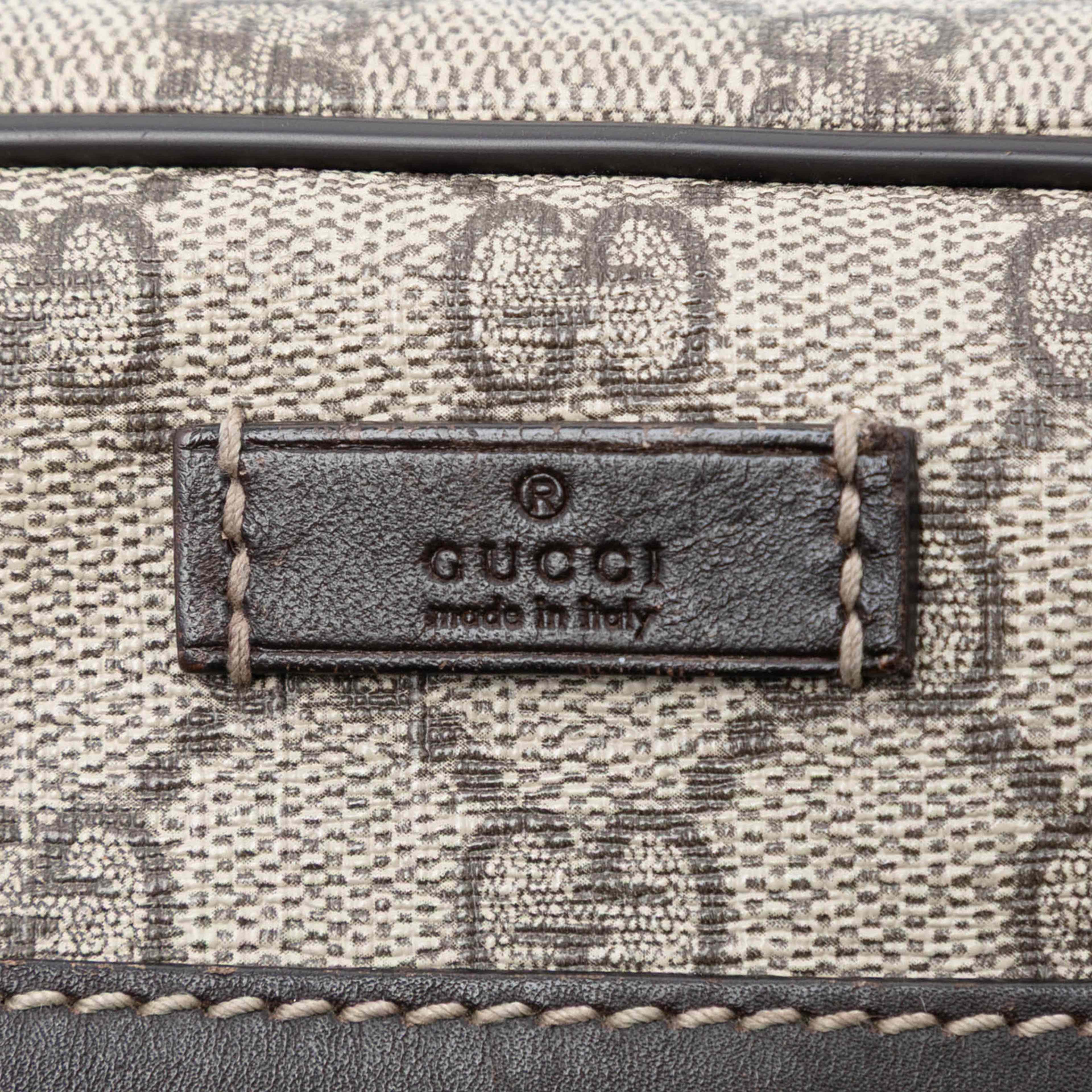 Gucci Gg Supreme Crossbody, från Luxclusif, i färgen beige. Klicka för att öppna bilden i stort format