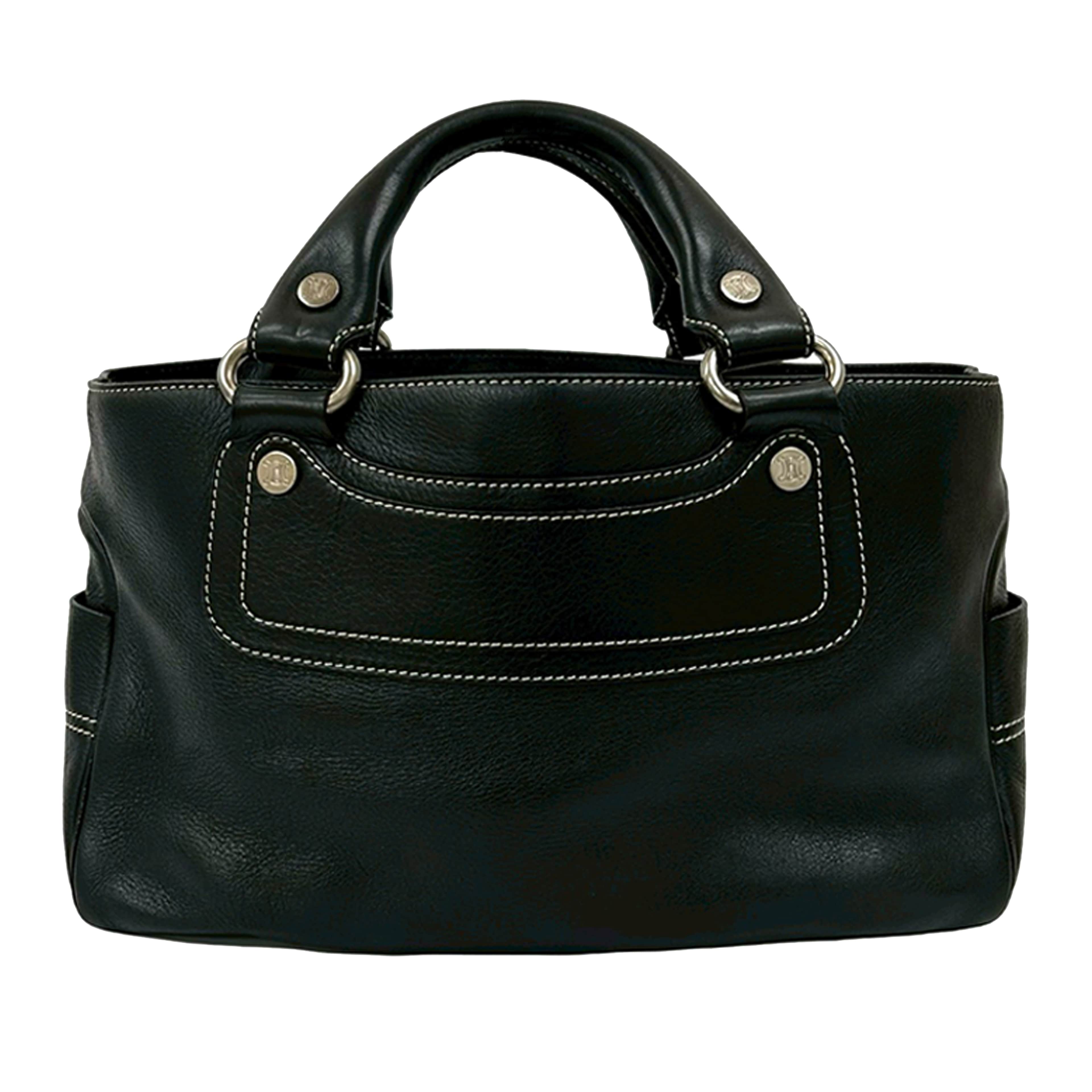 Celine Leather Boogie Handbag, från Luxclusif, i färgen black. Klicka för att öppna bilden i stort format