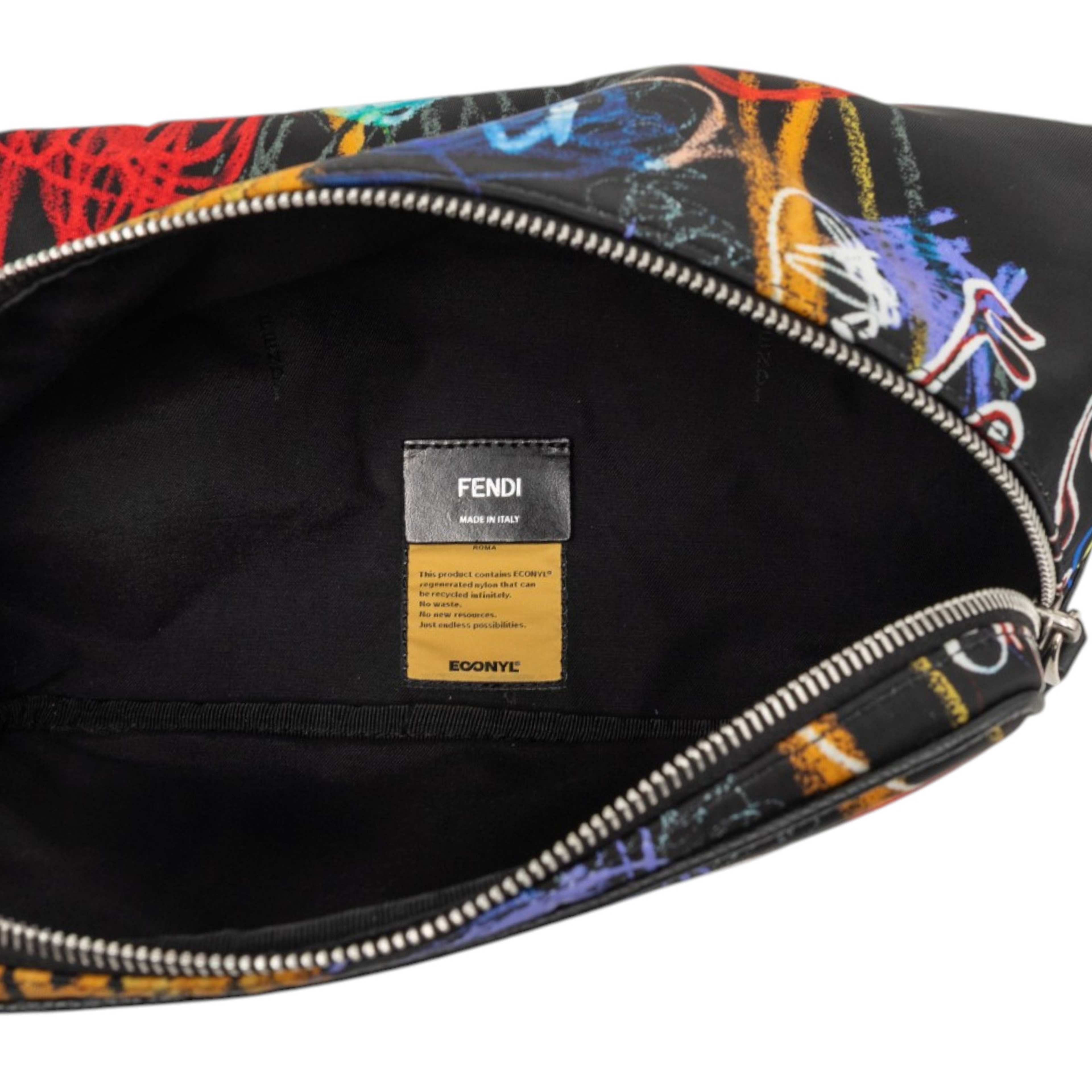 Fendi Noel Fielding Leather And Nylon Graffiti Belt Bag, från Luxclusif, i färgen black. Klicka för att öppna bilden i stort format