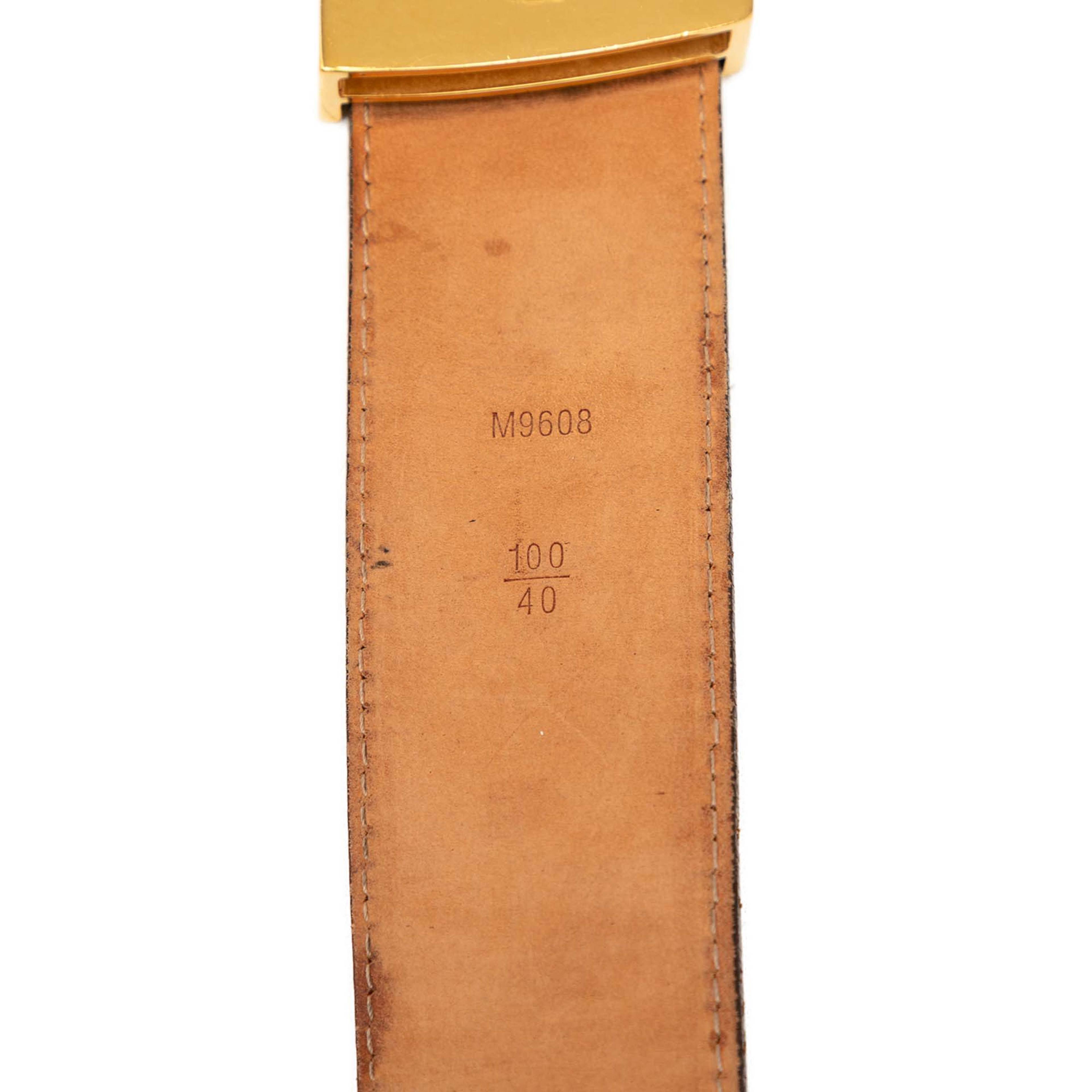 Louis Vuitton Monogram Initiales Reversible Belt, från Luxclusif, i färgen brown. Klicka för att öppna bilden i stort format