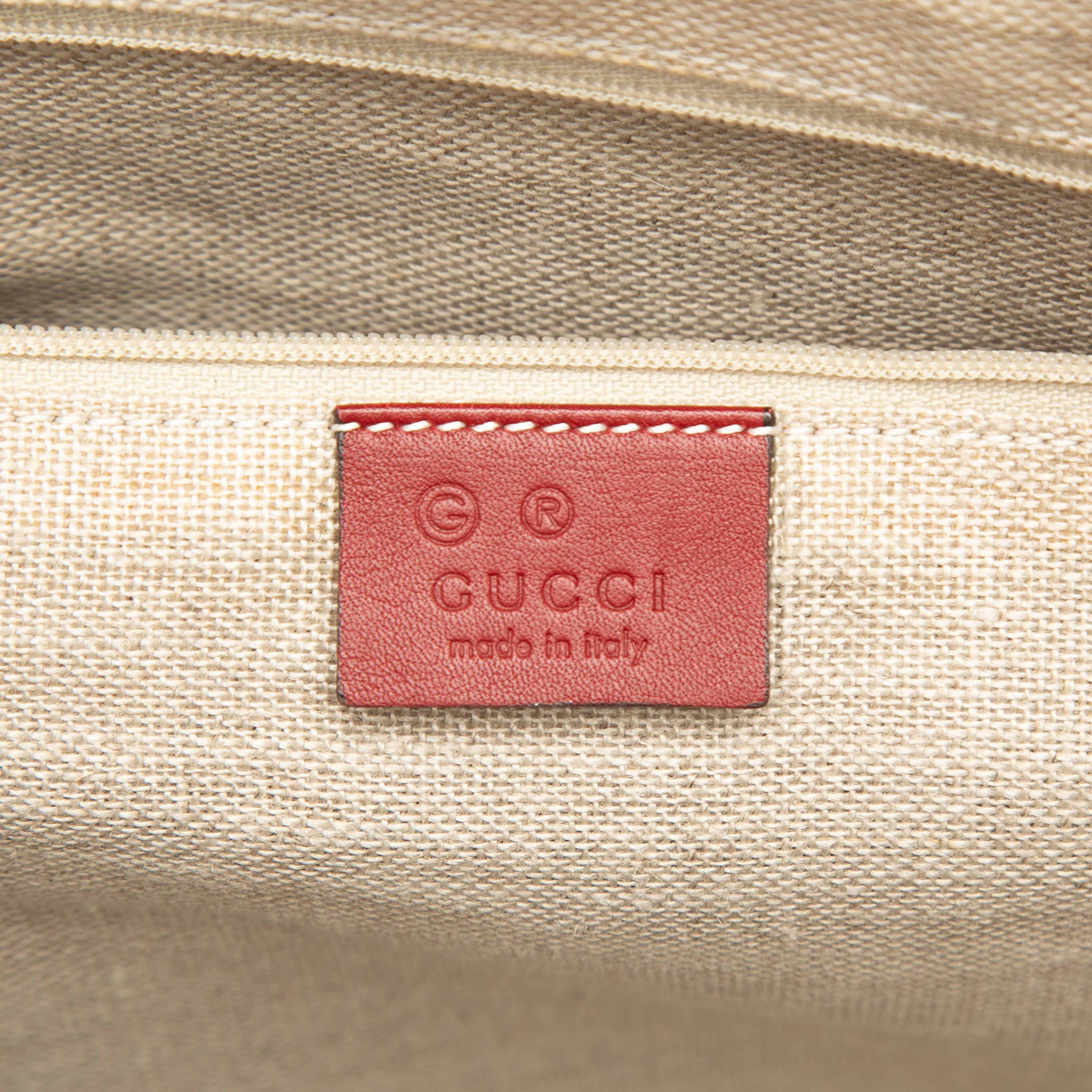 Gucci Microguccissima Joy Tote, från Luxclusif, i färgen röd. Klicka för att öppna bilden i stort format