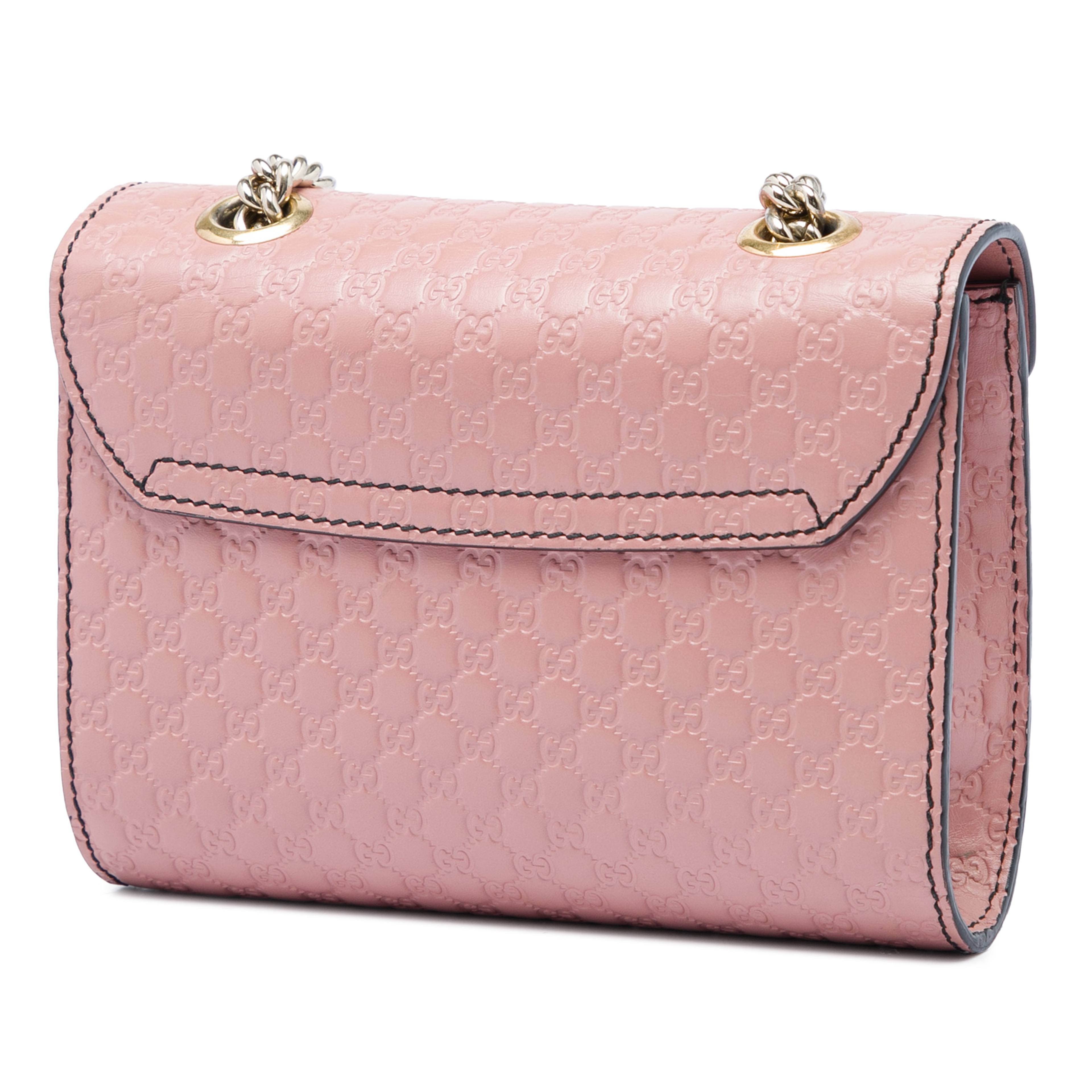 Gucci Mini Microguccissima Emily Crossbody, från Luxclusif, i färgen rosa. Klicka för att öppna bilden i stort format