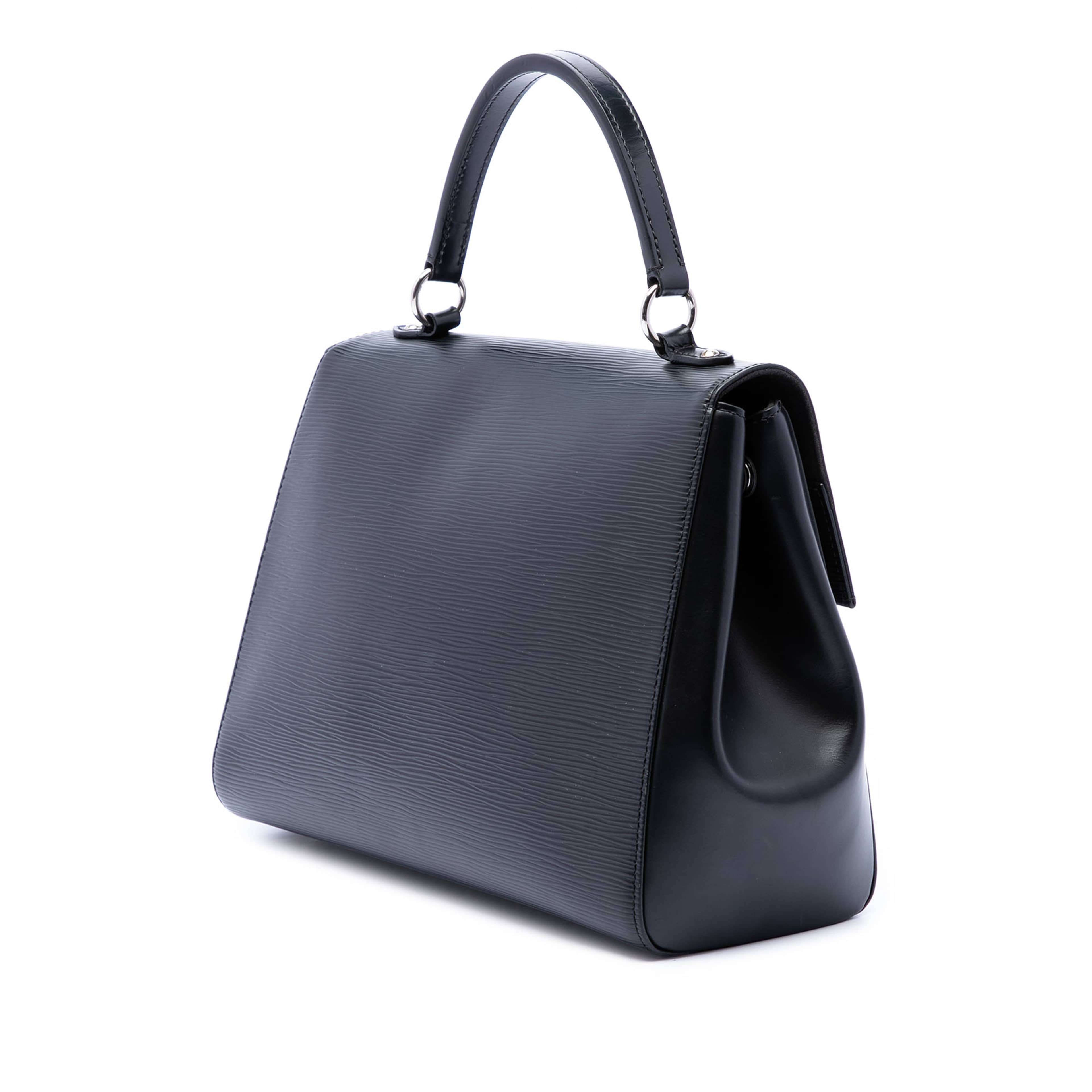 Louis Vuitton Epi Cluny Mm, från Luxclusif, i färgen svart. Klicka för att öppna bilden i stort format