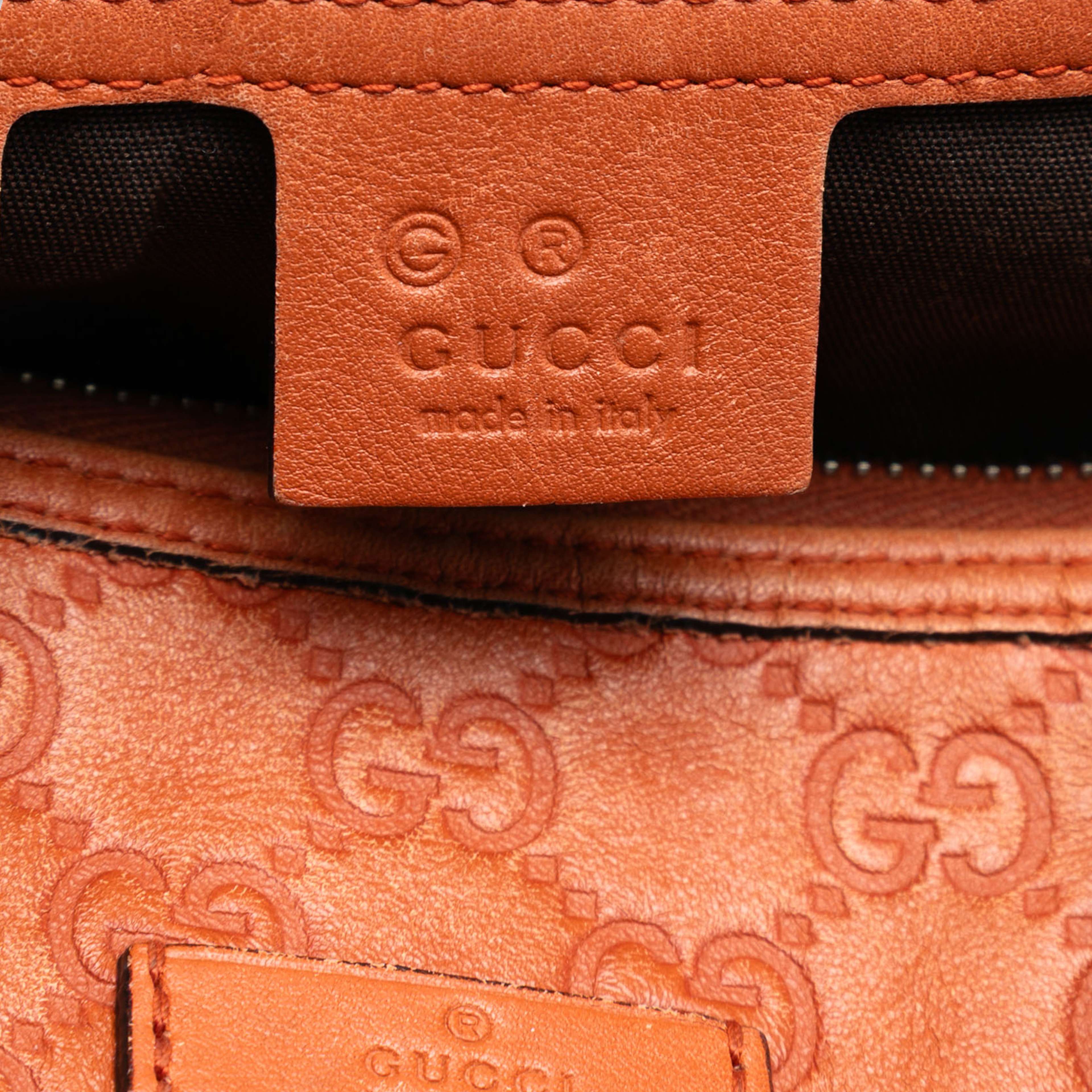 Gucci Medium Guccissima Joy Boston Bag, från Luxclusif, i färgen orange. Klicka för att öppna bilden i stort format