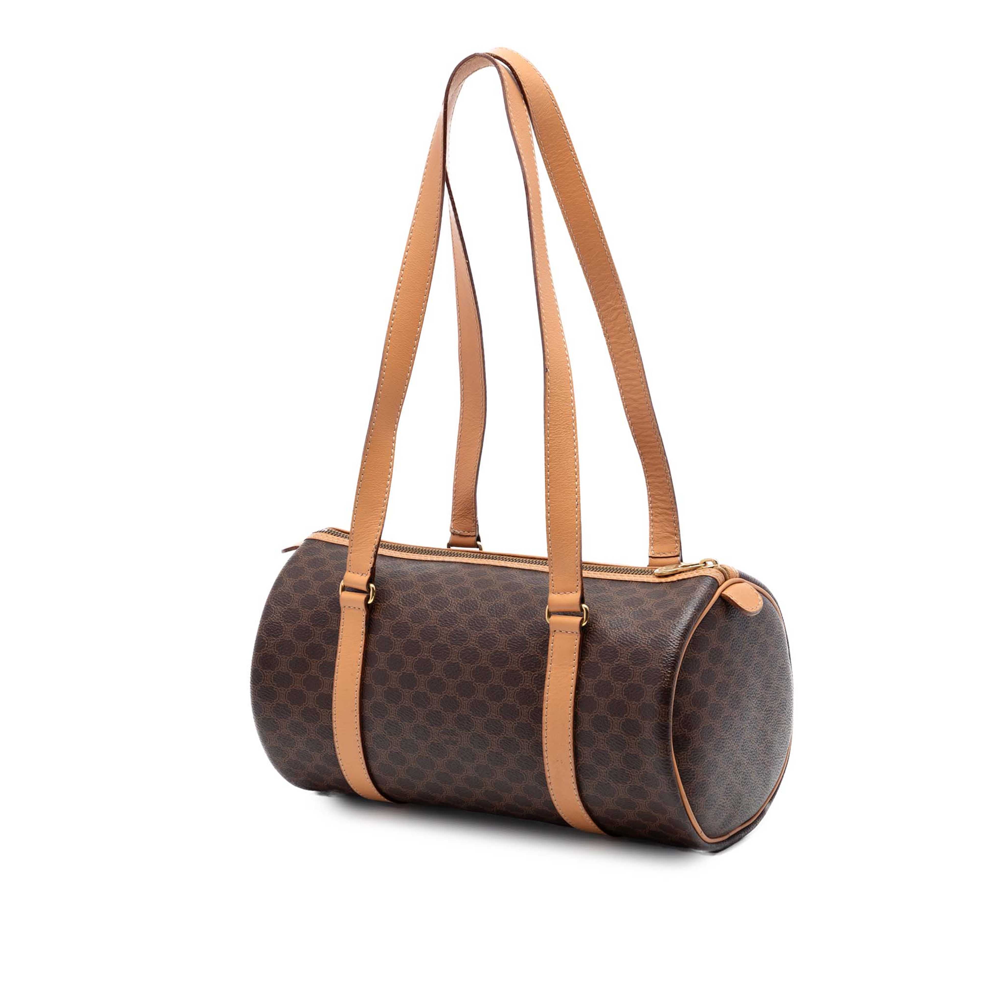 Celine Macadam Coated Canvas Shoulder Bag, från Luxclusif, i färgen brun. Klicka för att öppna bilden i stort format