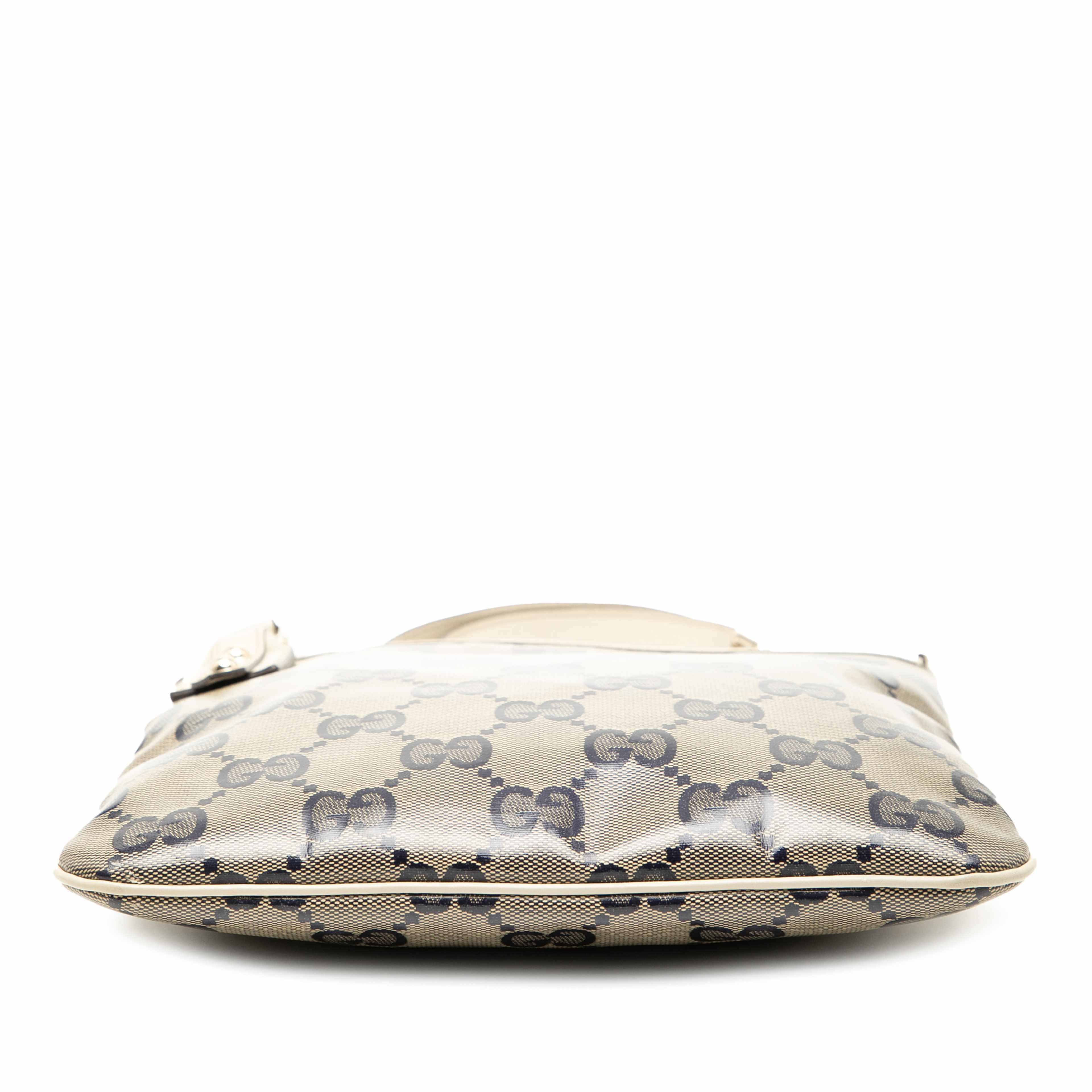 Gucci Gg Crystal Crossbody, från Luxclusif, i färgen beige. Klicka för att öppna bilden i stort format