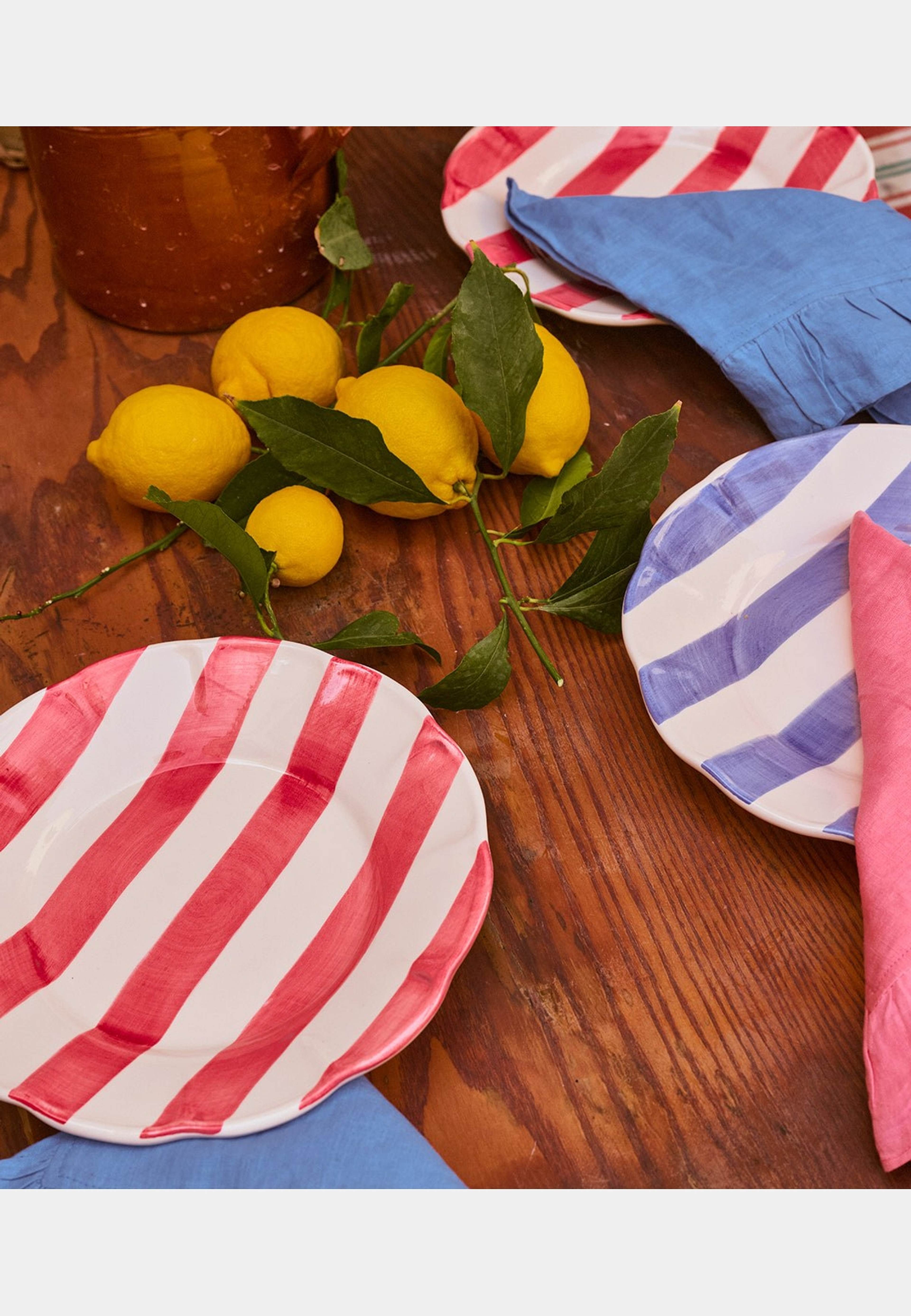 Bell Servett - 50x50 Cm, från Pick A Poppy, i färgen blue. Klicka för att öppna bilden i stort format