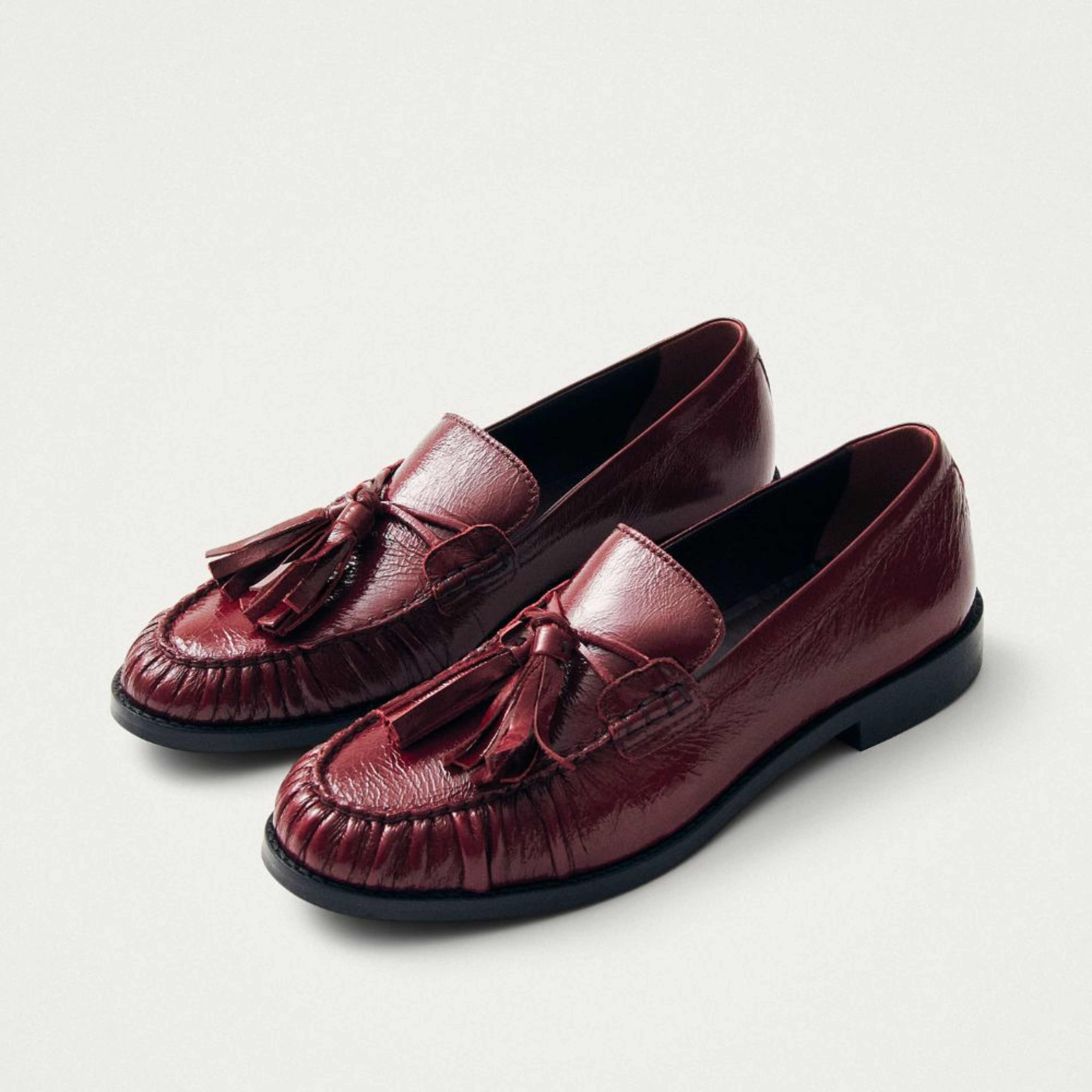 Marietta Onix Burgundy Leather Loafers, från Alohas, i färgen onix burgundy. Klicka för att öppna bilden i stort format
